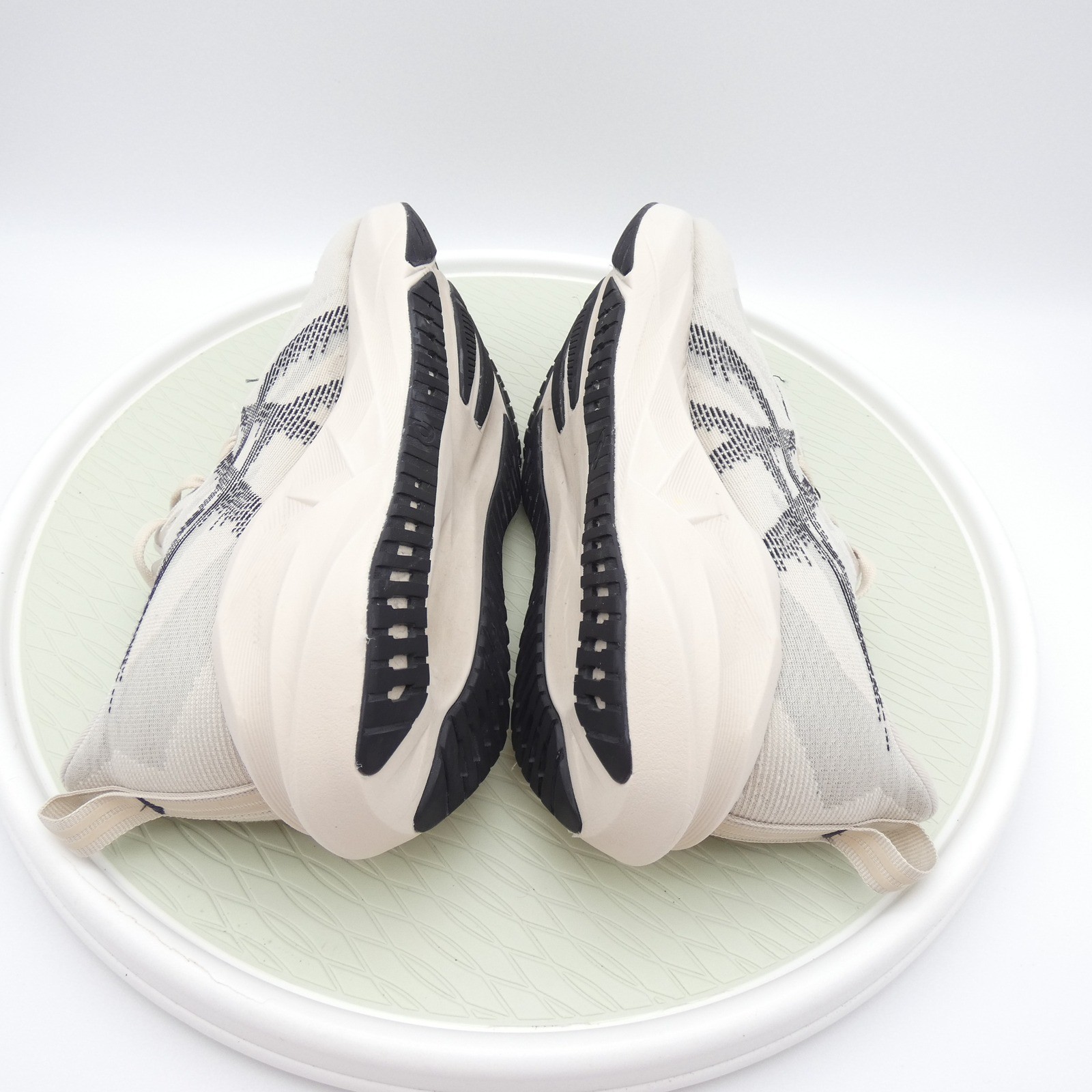 Asics Novablast 3 Mens Running Shoes Cream Black 1011B972 Size 11