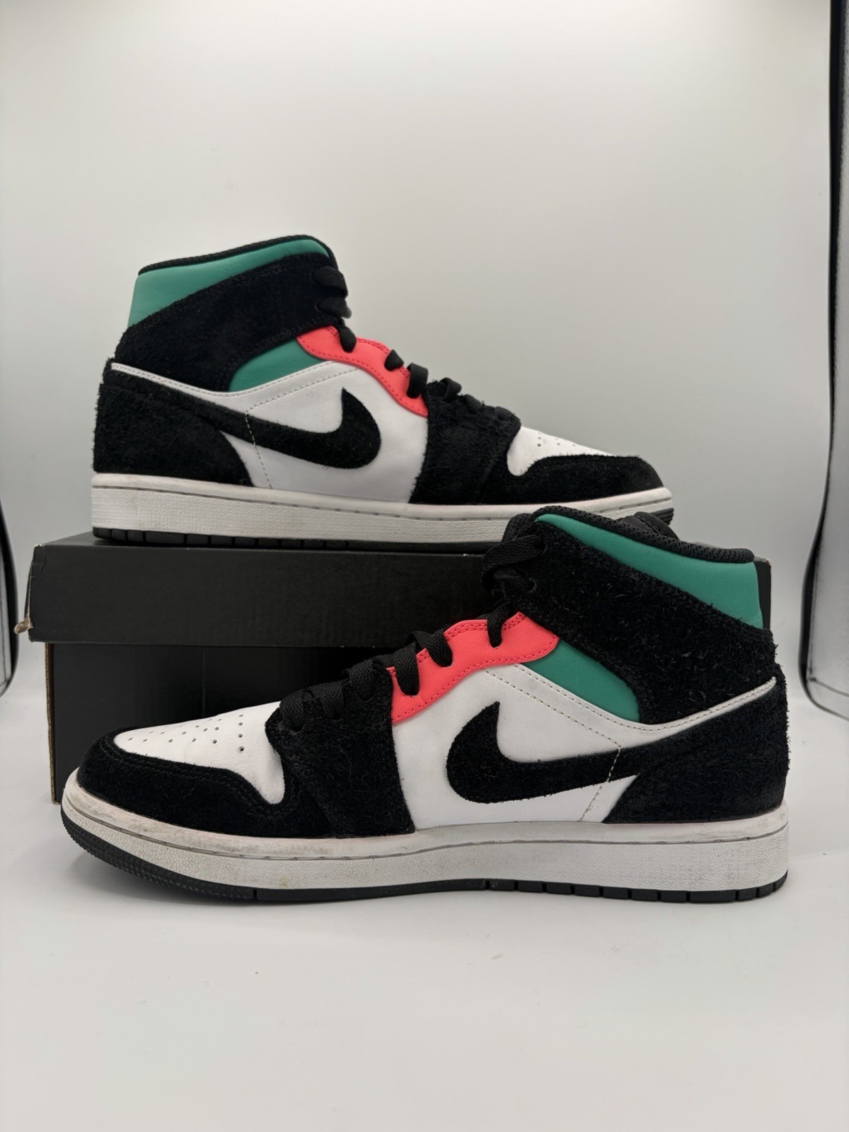 Air Jordan 1 Mid SE South Beach Black/White/Green/Pink 852542-116 Size 7M Used