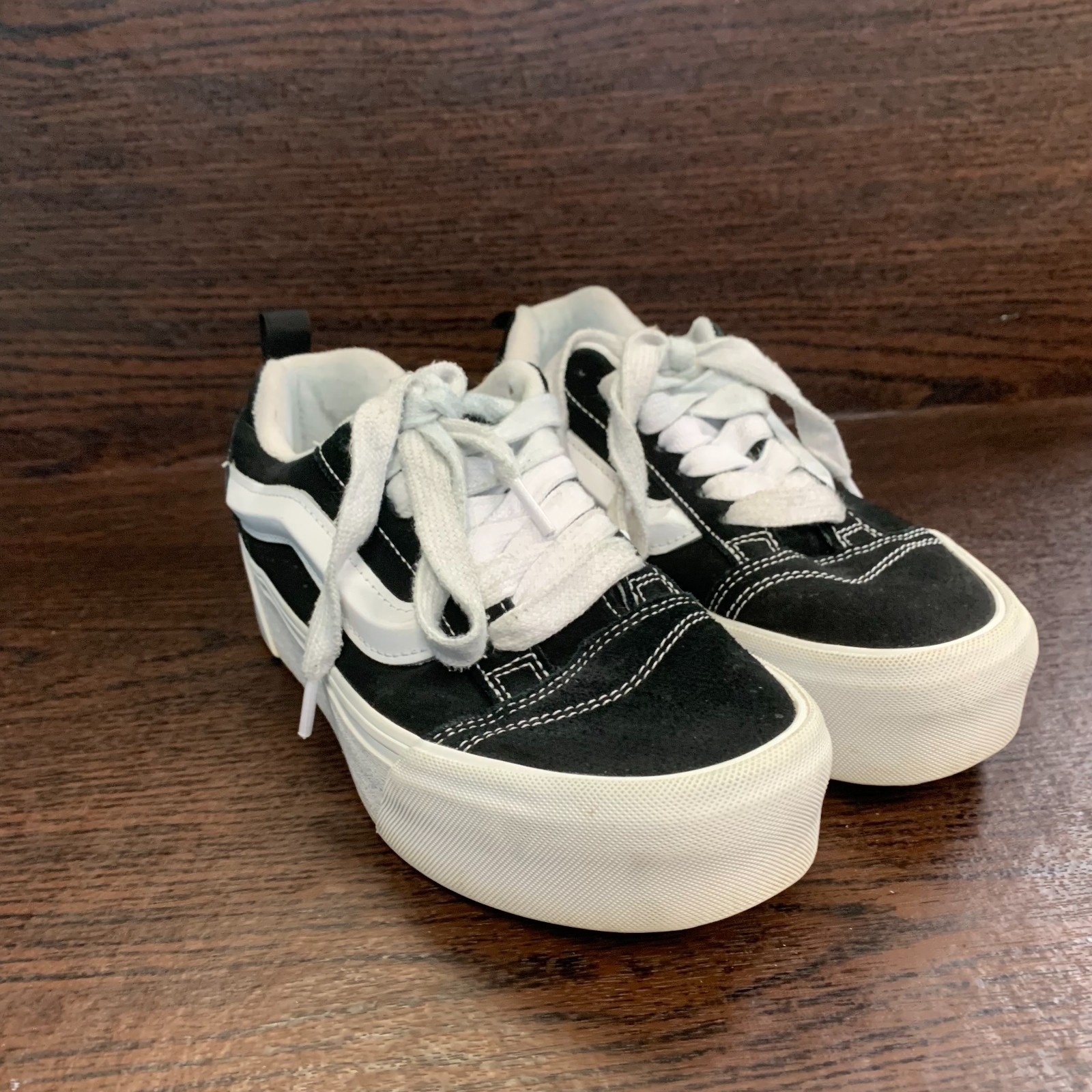 Vans Knu Stack Platform Unisex Sneakers Size M 6.5 W 8 Black White Suede Chunky