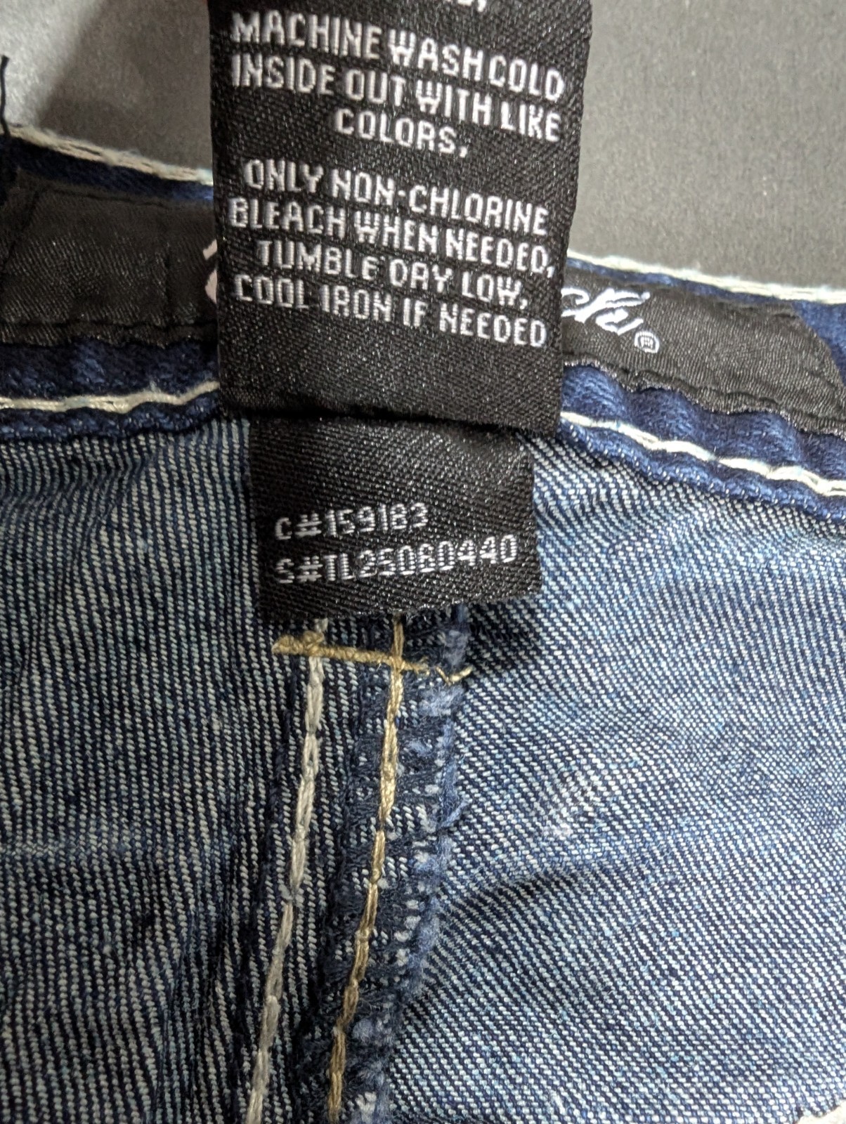 True Luck Mens Straight Leg Jeans Medium Stretch Denim Size 30×32 Embroidered