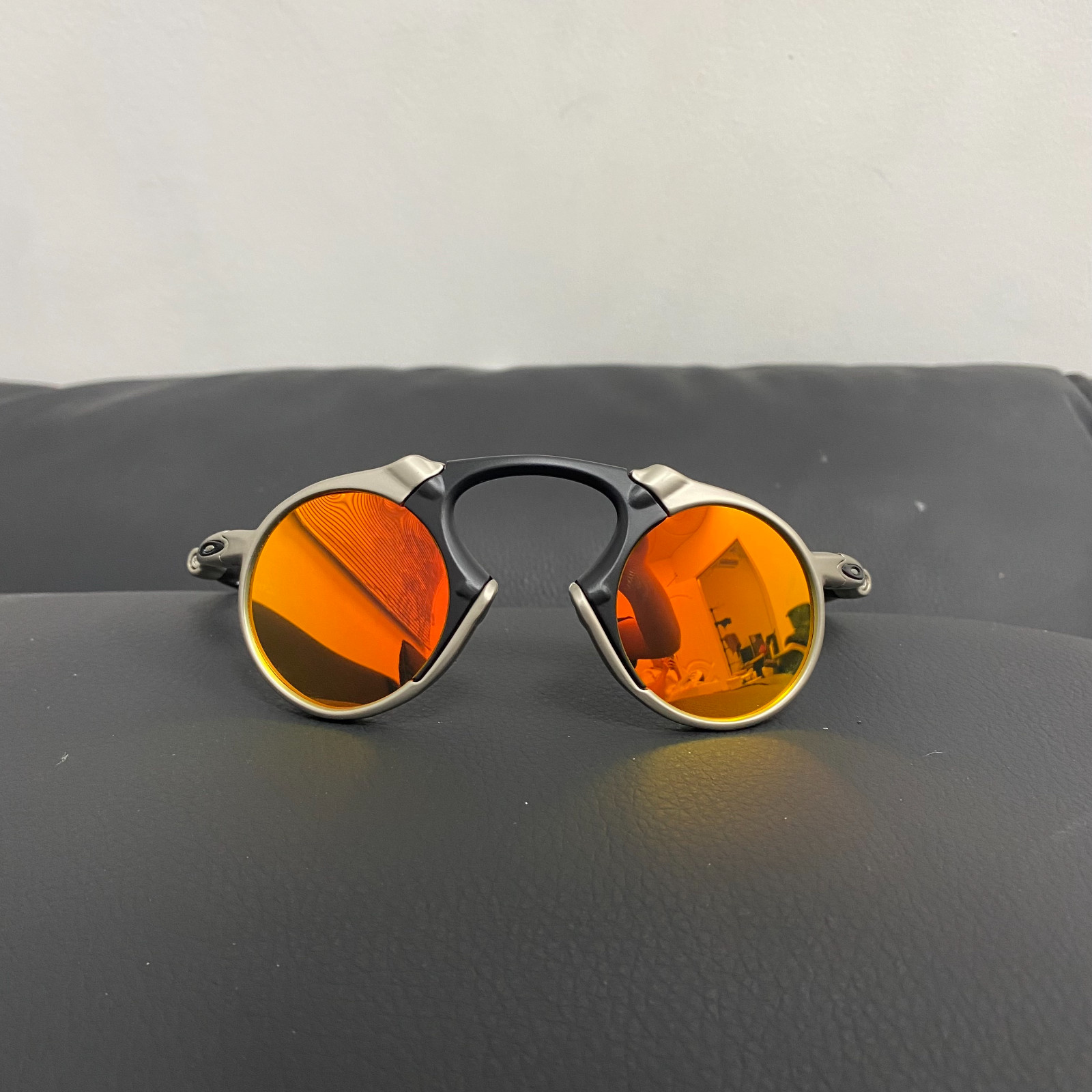 Oakley Madman X Metal Retro Polarized Sunglasses Red Lens Silver Vintage