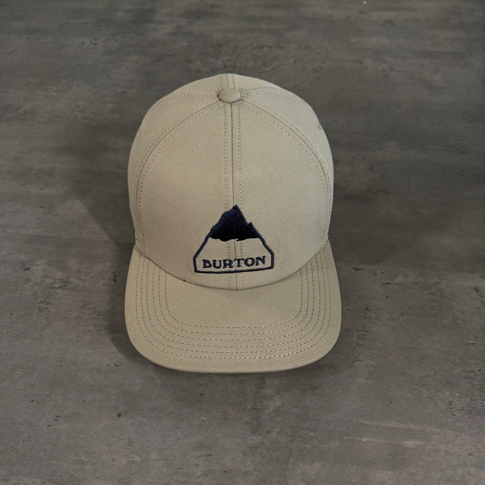 Burton Snapback Hat Mens Gray Beige Navy Mountain Logo Flat Brim Unstructured