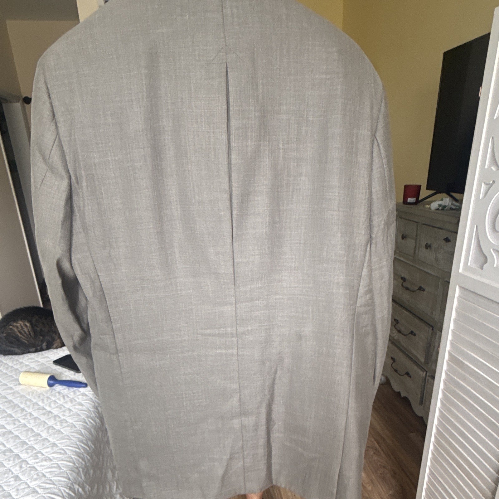 Giorgio Ferraro 2-Piece Gray Herringbone Suit 42R 36W Regular Fit