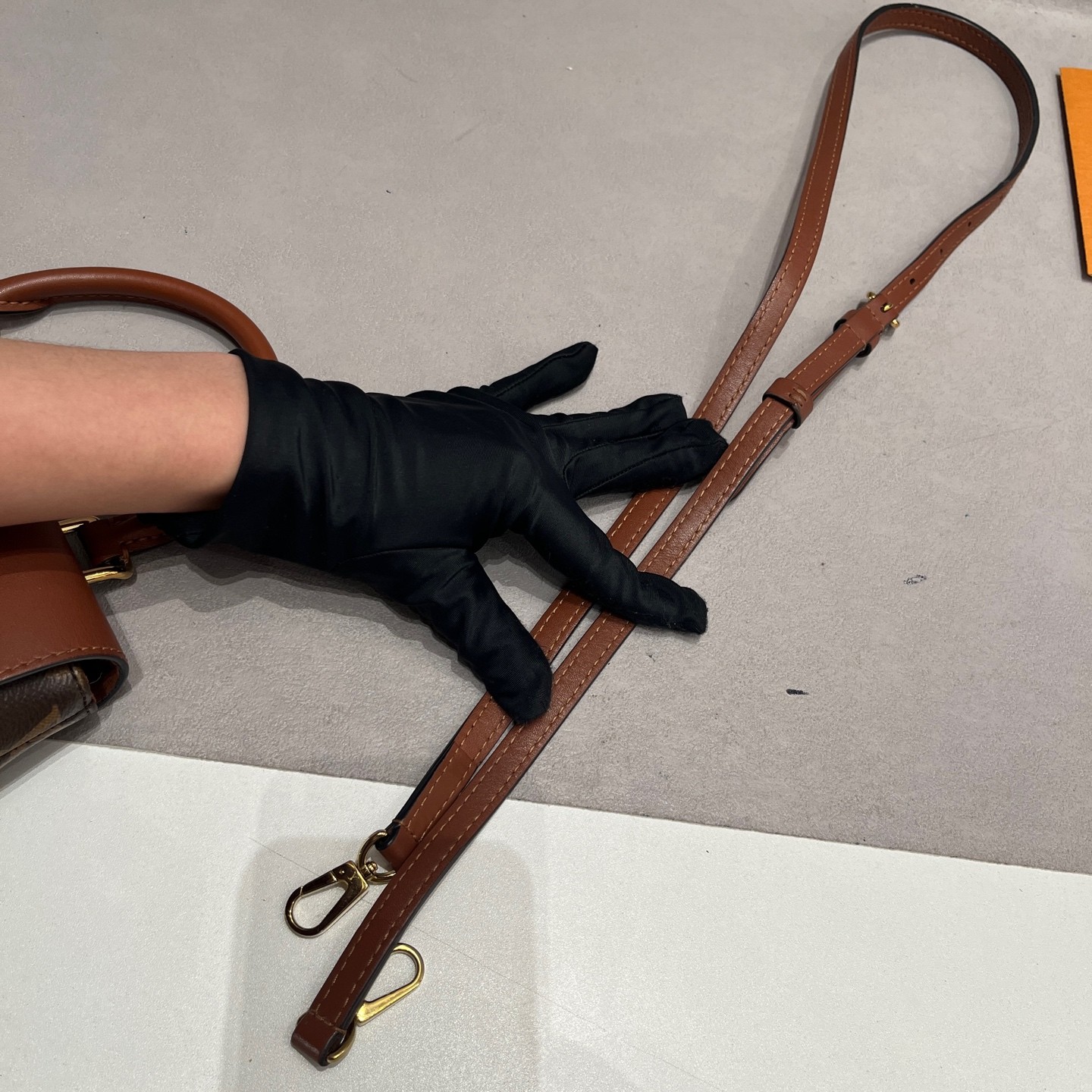 Louis Vuitton Locky BB Small Brown Monogram Caramel Top Handle Crossbody US Ship