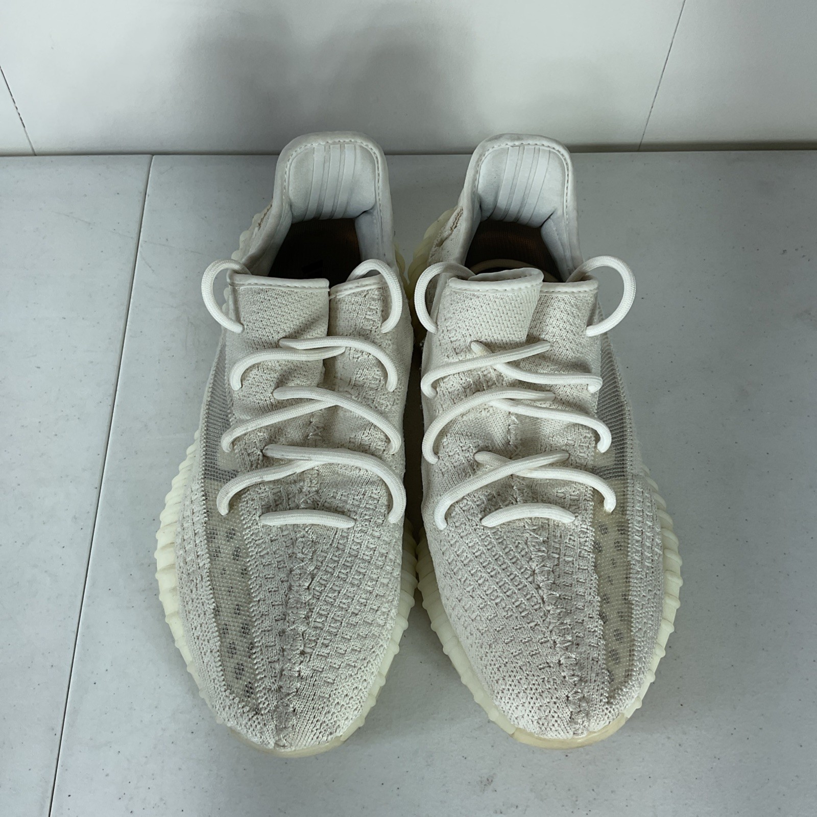 adidas Yeezy Boost 350 V2 Bone 10 Very Nice See Photos