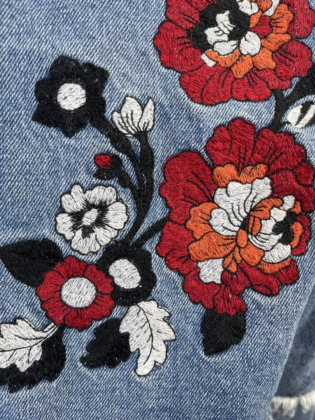 Hengshen M Embroidered Floral Denim Jeans Jacket Distressed Fringe Boho Chic