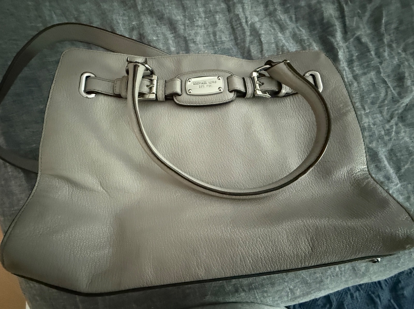 Michael Kors Hamilton Large EW Tote Bag in Heather Gray with silver hardware.