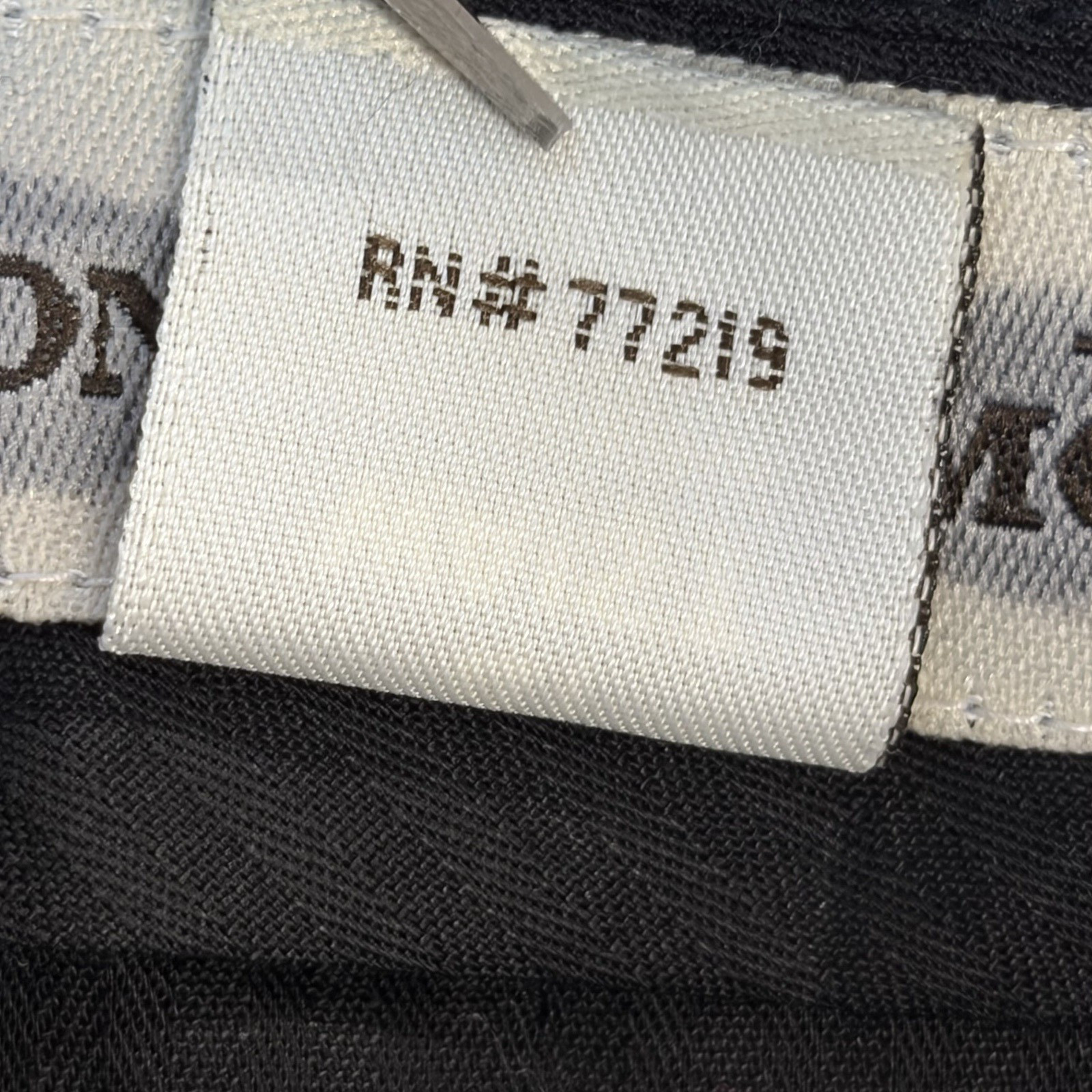 Vtg Pronto Uomo Mens 46R Suit 100% Wool Black 2 Button Ventless Pleated 41×27.5