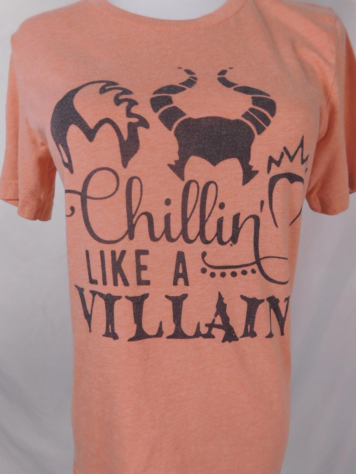Bella Canvas Shirt Womens Small Peach Chillin Like A Villain Disney Villains Tee
