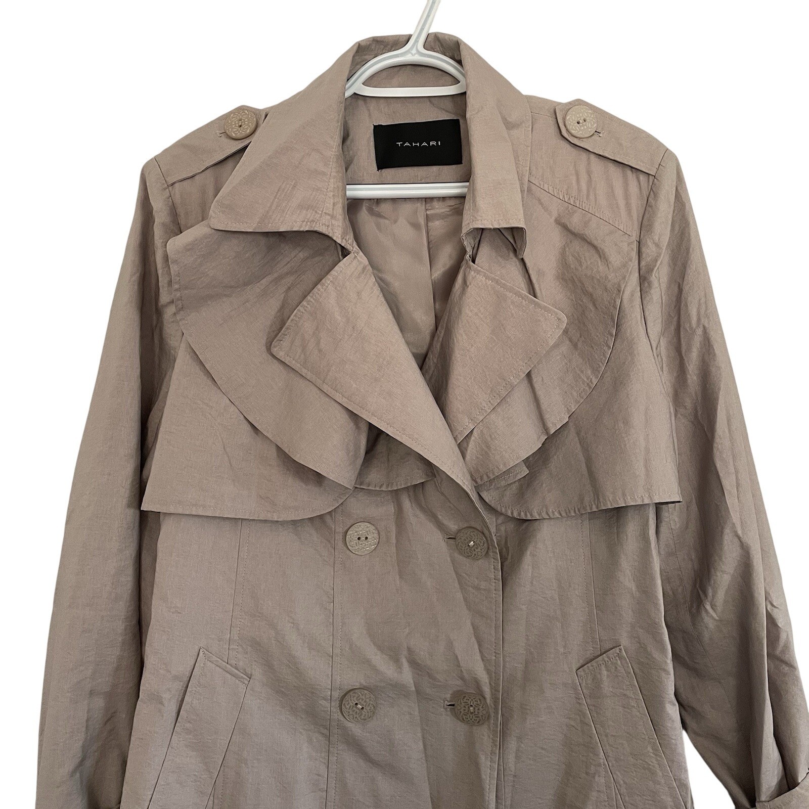 EUC Womens Tahari Tan Beige Neutral Trench Coat Ruffles Belt Dressy Nylon Medium