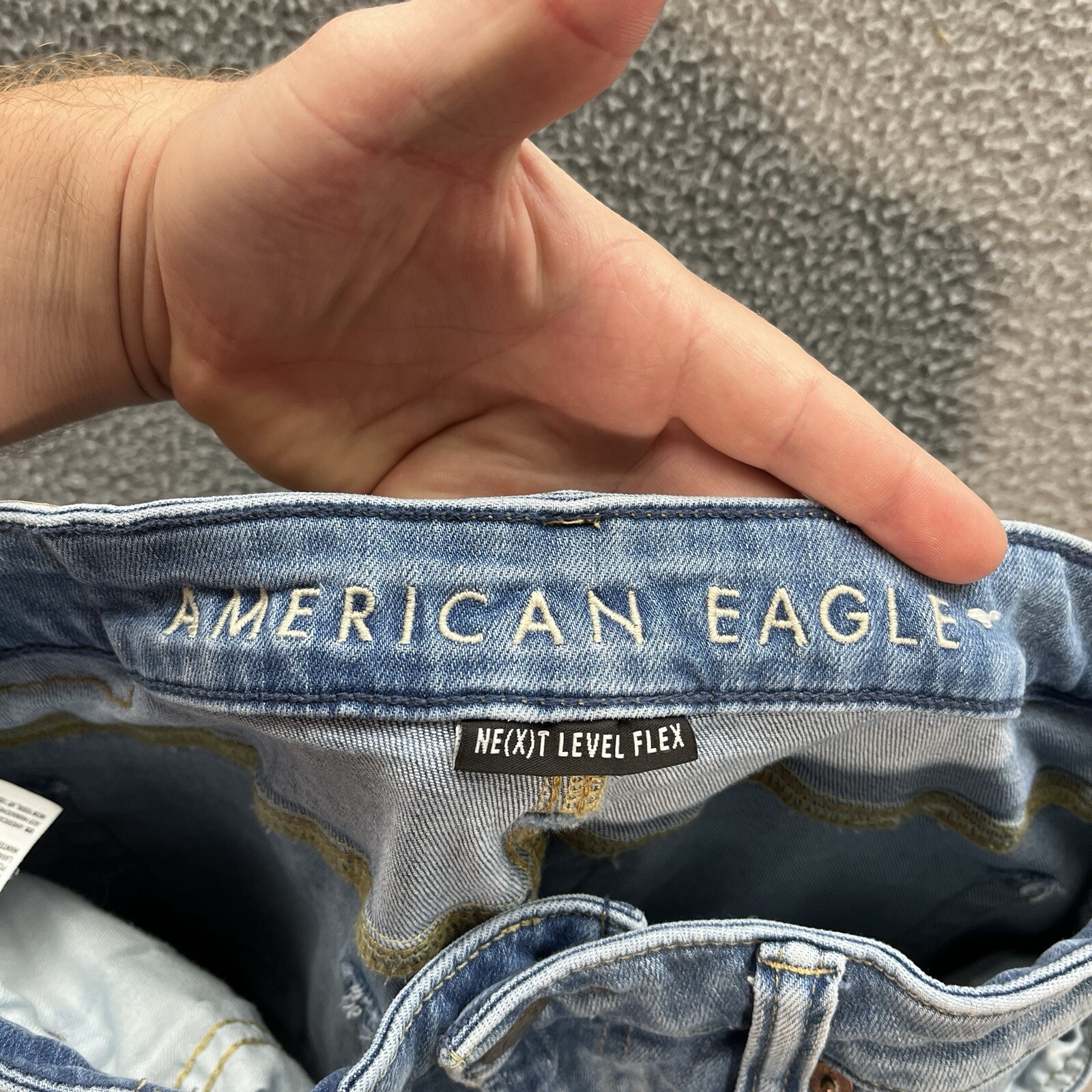 American Eagle Jeans Mens 30×34 Blue Skinny Next Level Flex Distressed Preppy