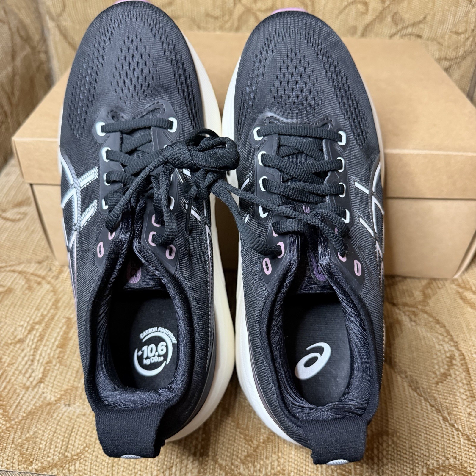 MISMATCH SIZES!! Asics Gel-Kayano 31 Women’s Black White Athletic Running Shoes