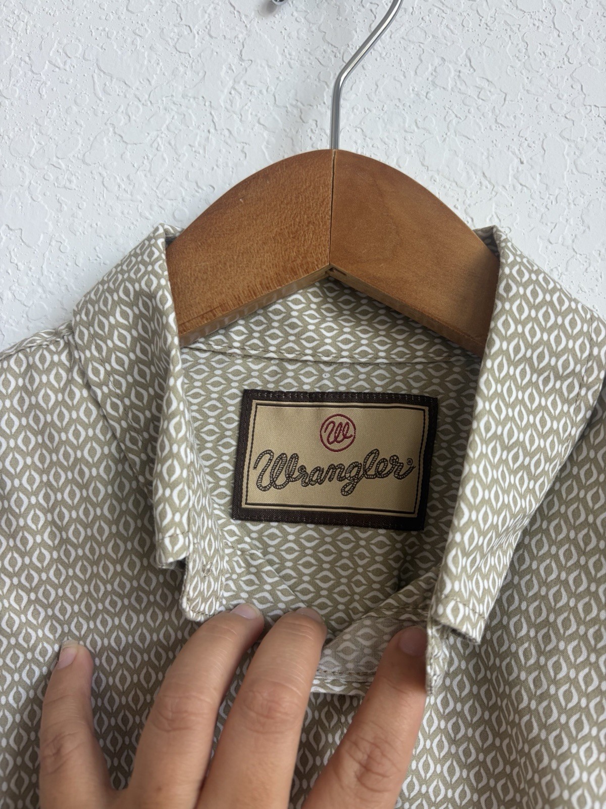 Wrangler Kids XL Woven Cotton Geometric Button-Down Collar Long Sleeve Shirt