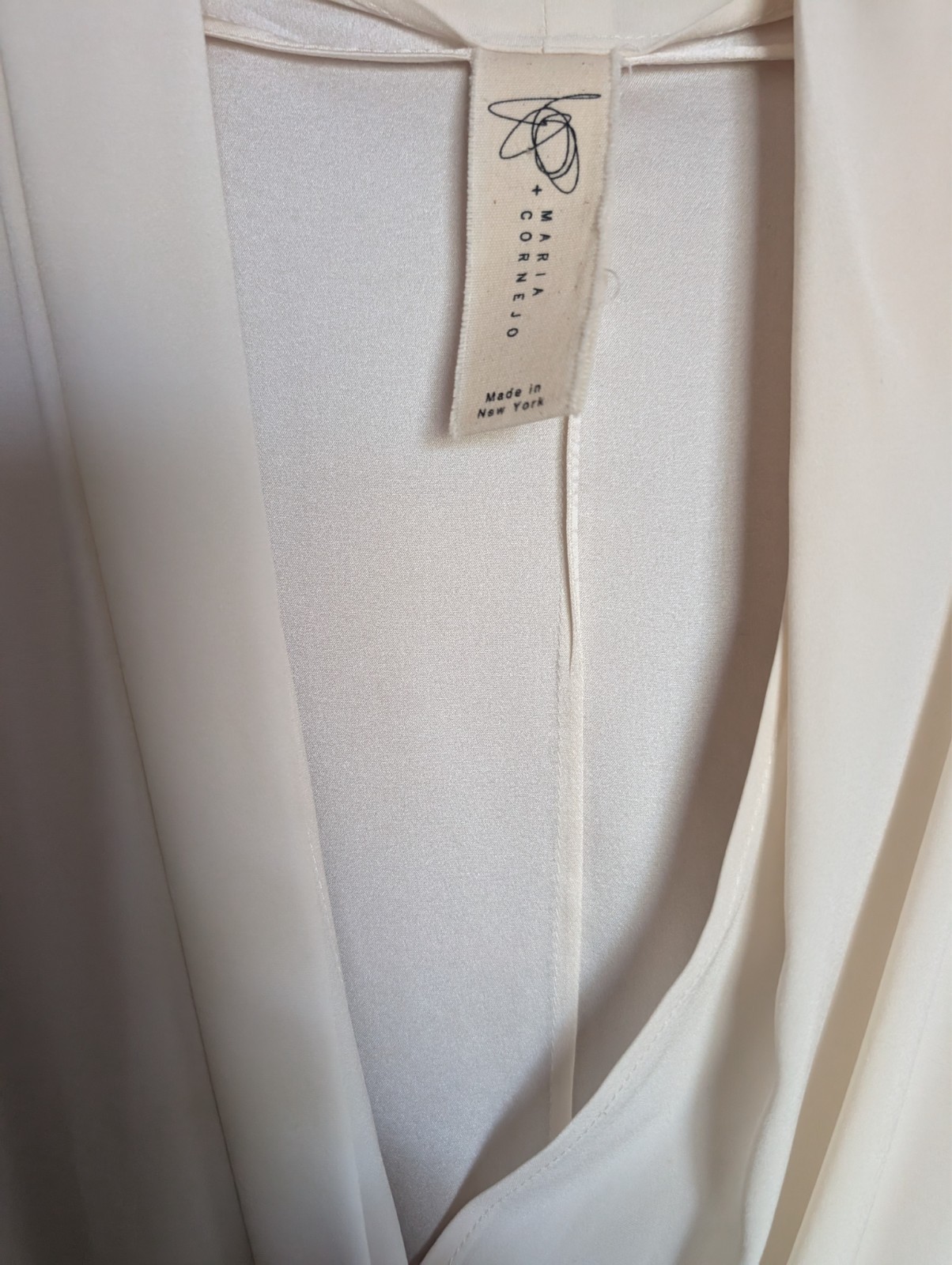 ZERO + MARIA CORNEJO IVORY/CREAM COLOR SILK BLOUSE, SIZE 6
