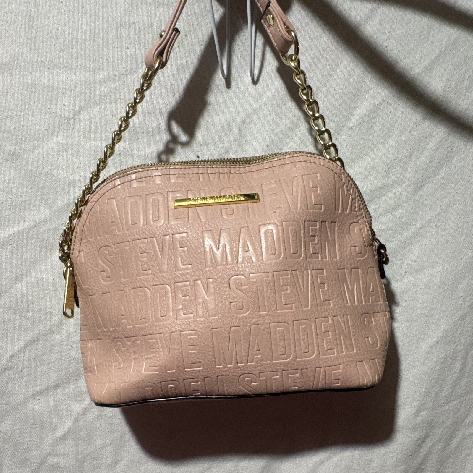 Steve Madden Pink Logo Embossed Crossbody Bag Zip Closure Gold Chain Strap