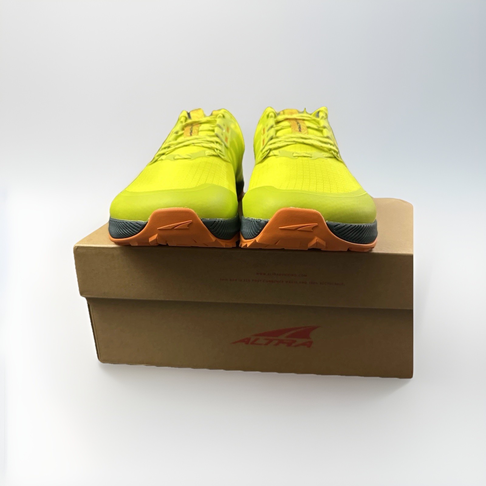Altra Lone Peak 8 Hiking Running Shoe Men’s Size 11 Lime