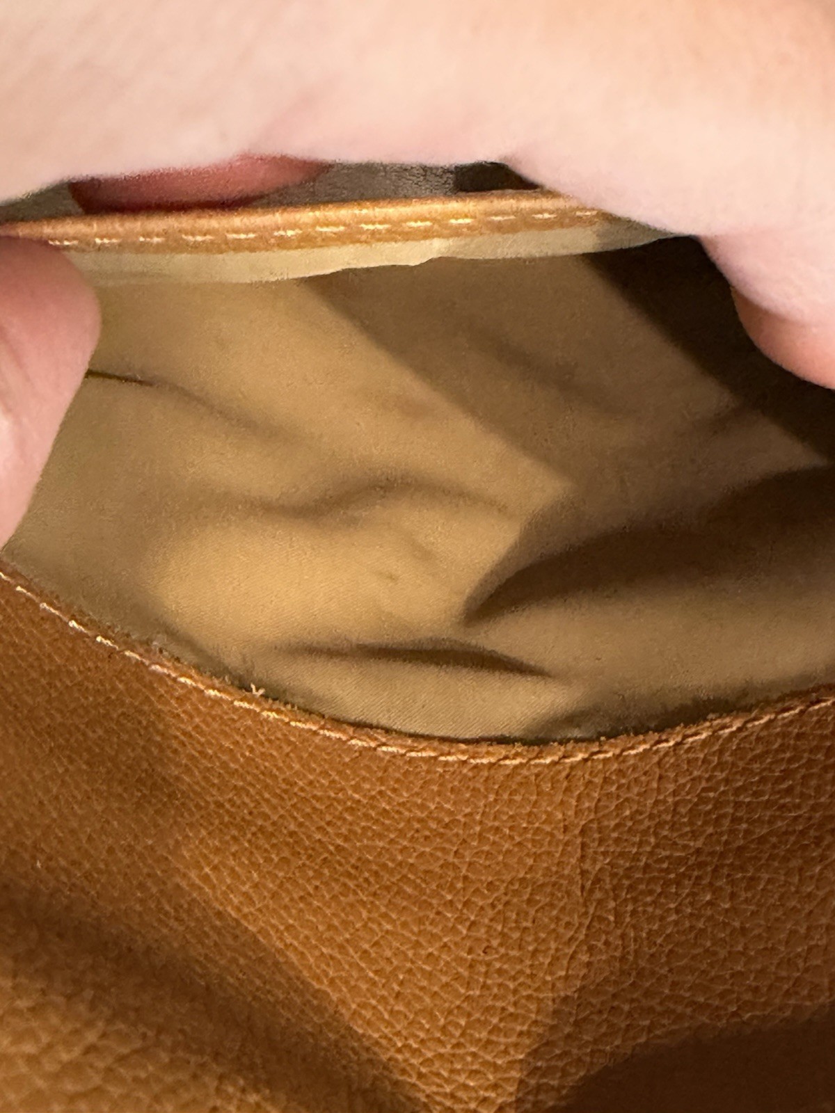 Longchamp Caramel Tan Pebbled Small Crossbody Unisex