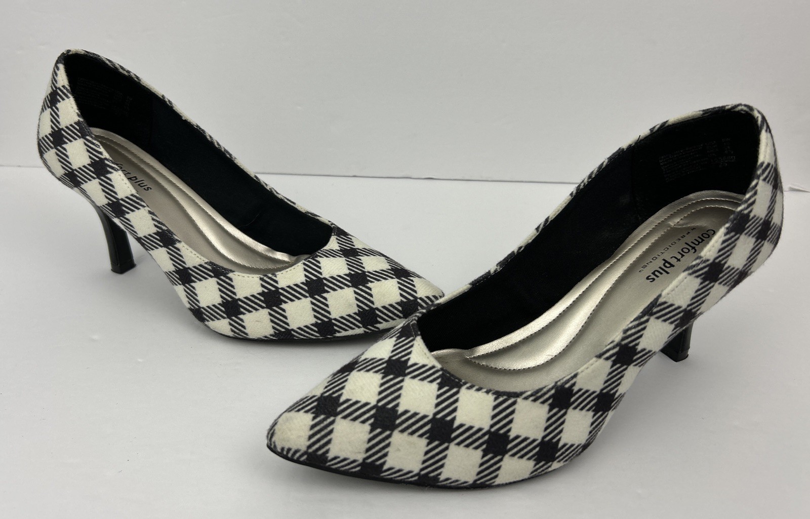 Comfort Plus Predictions Women’s Black & White Pumps Size 8 Wide