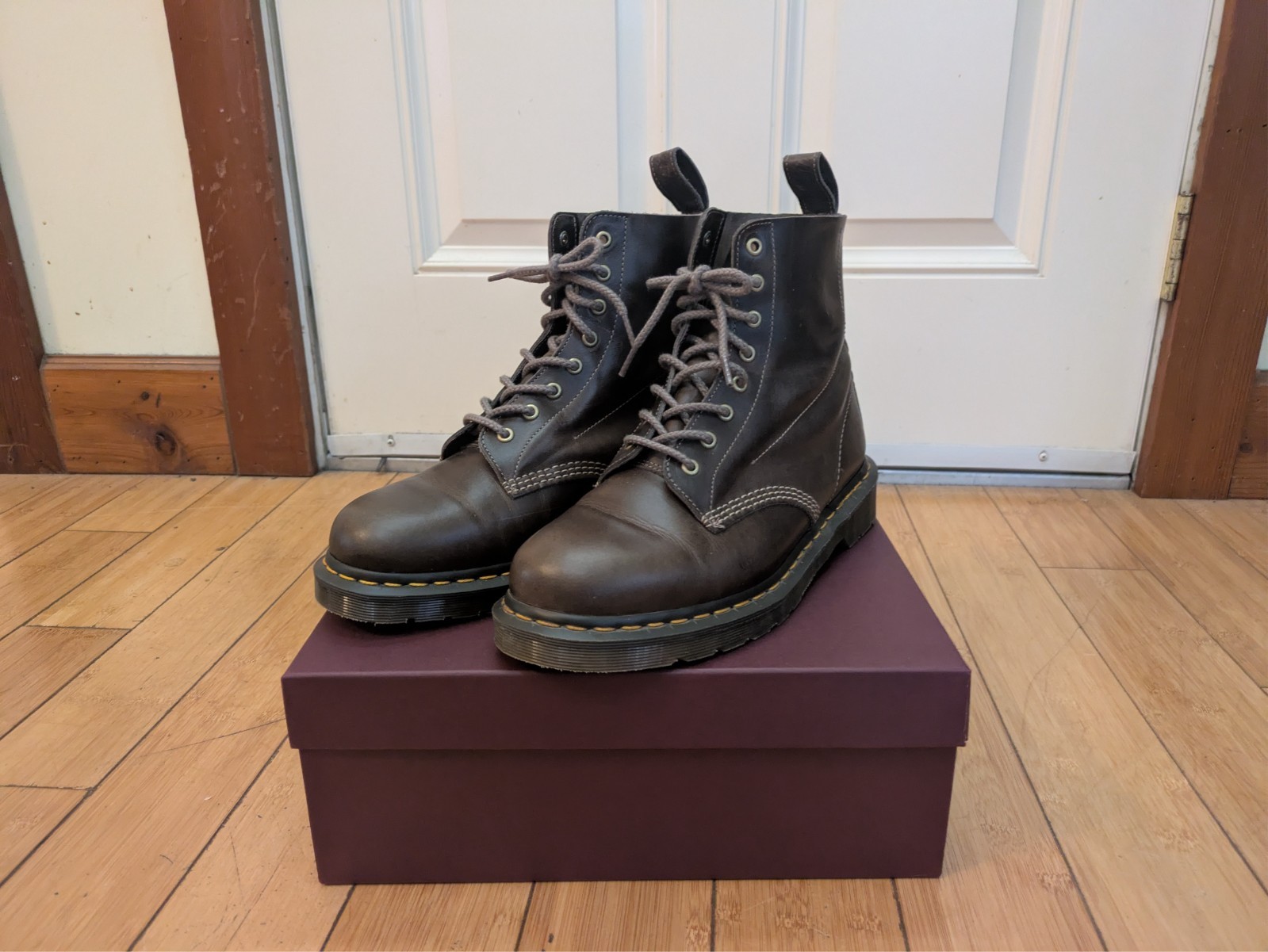 Dr Martens Pascal 1460 MIE Sepia Gray Size 11 US – Worn twice, great condition