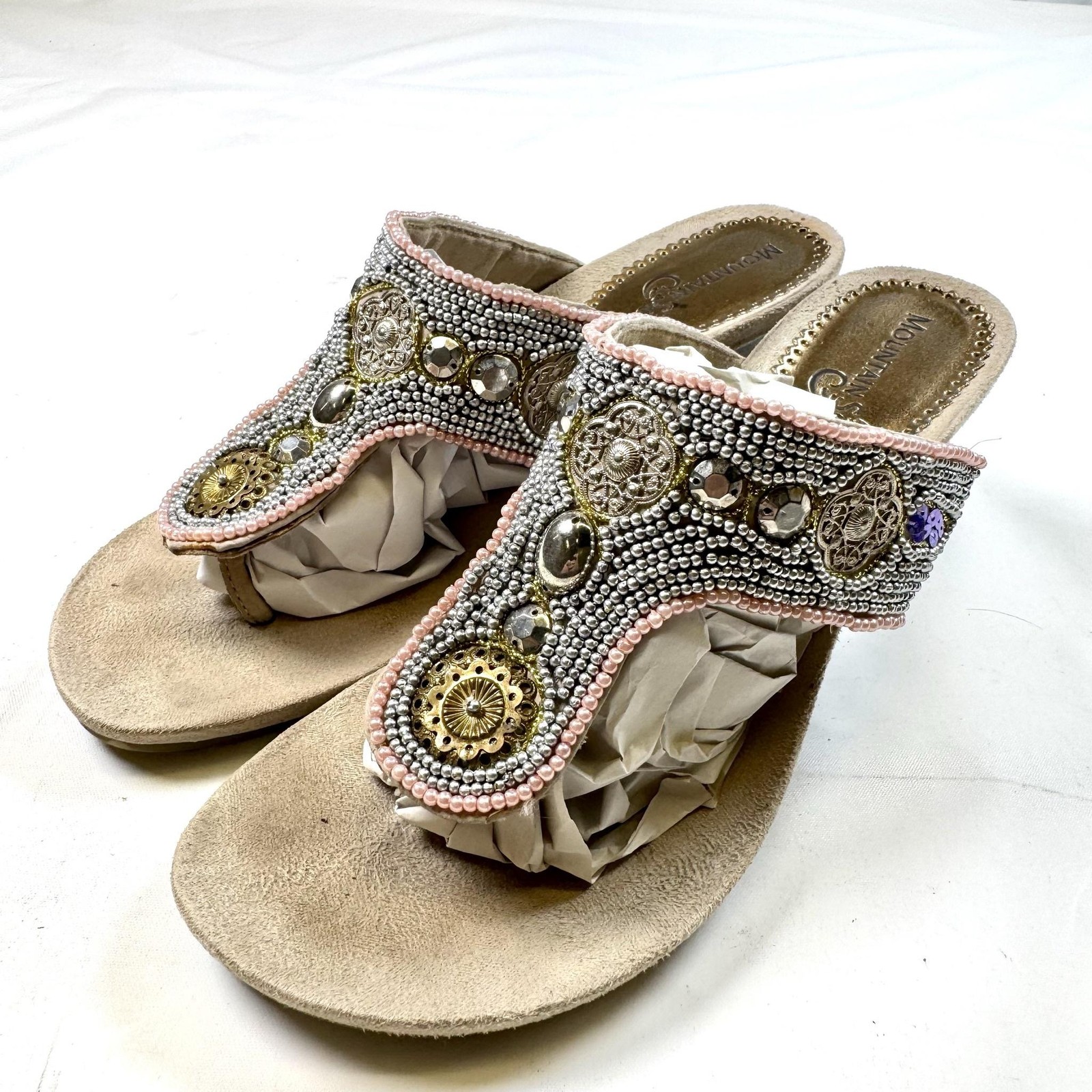 Mountain Sole Lee Shoes Womens Size 8 Beige Beaded Boho Wedge Thong Sandals