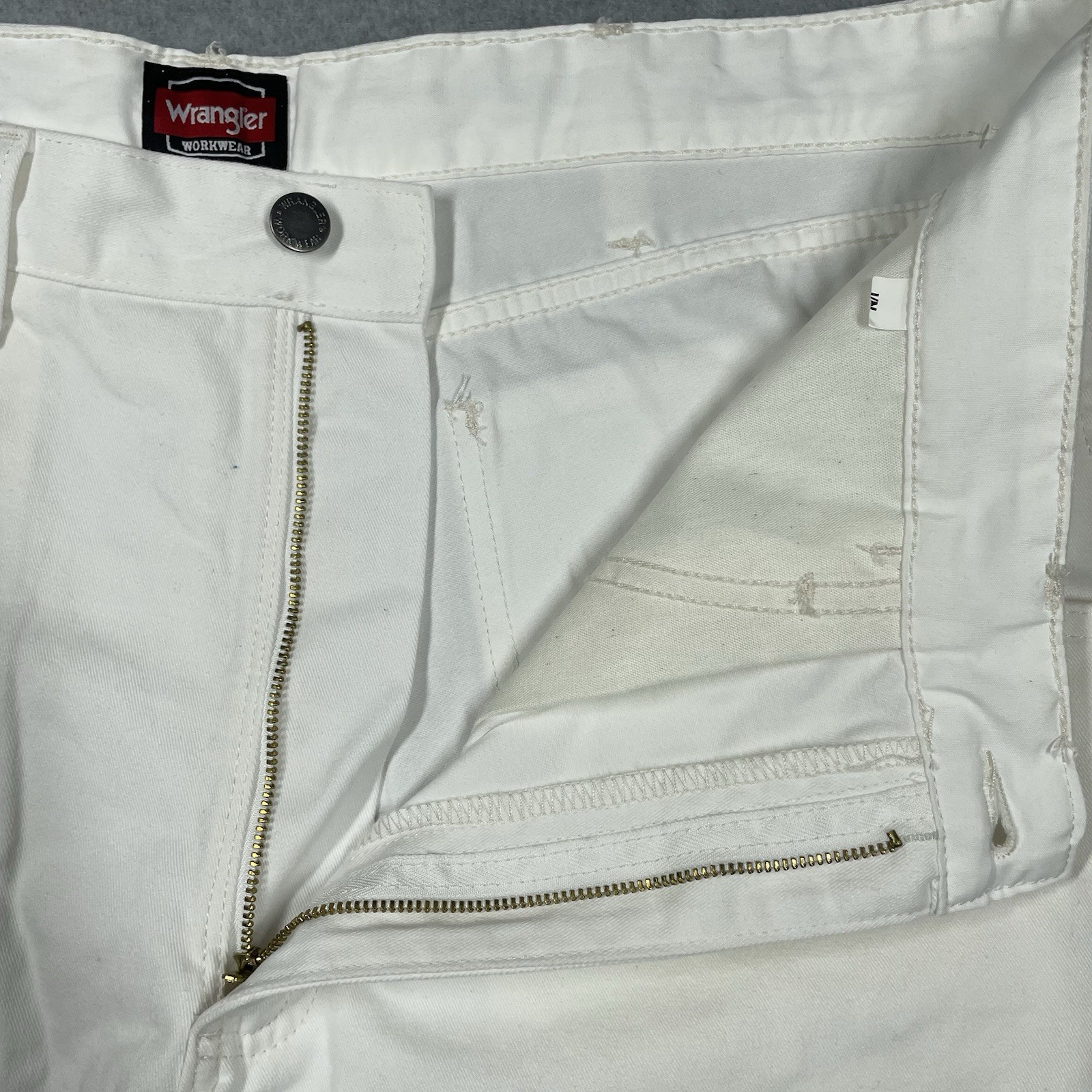 Wrangler Carpenter loop painter Jeans Men’s (fits 37×33) white straight solid