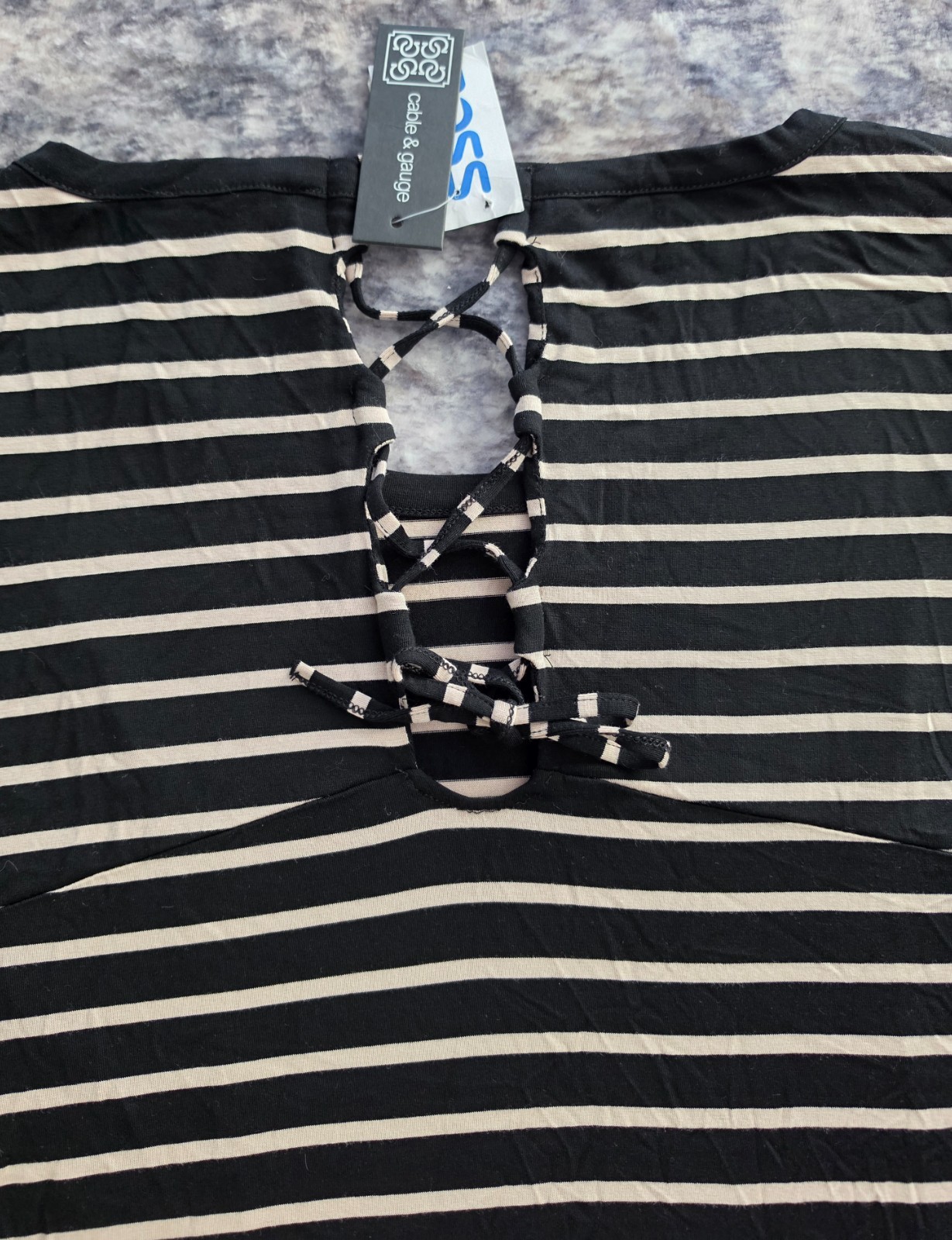 NWT Cable & Gauge black/beige short-sleeve fitted asymetrical stripe blouse (L)