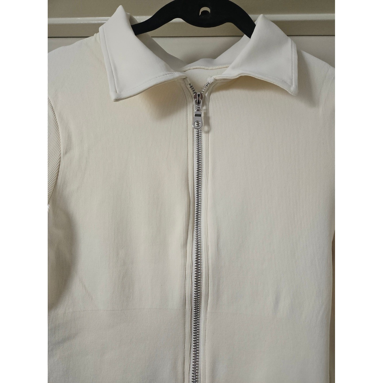 OQQ Cream Ribbed Zip Front Bodycon Midi Dress Long Sleeve Side Slit NWOT