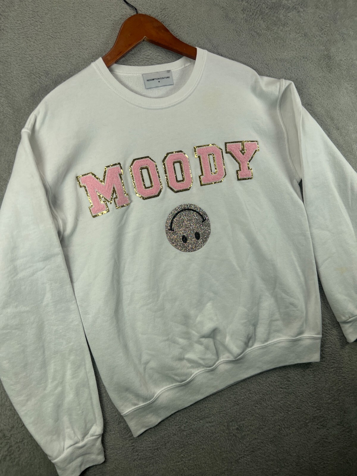 REDEMPTION COUTURE Womens Medium Bling Moody Smiley Sweatshirt White Crew Jewels
