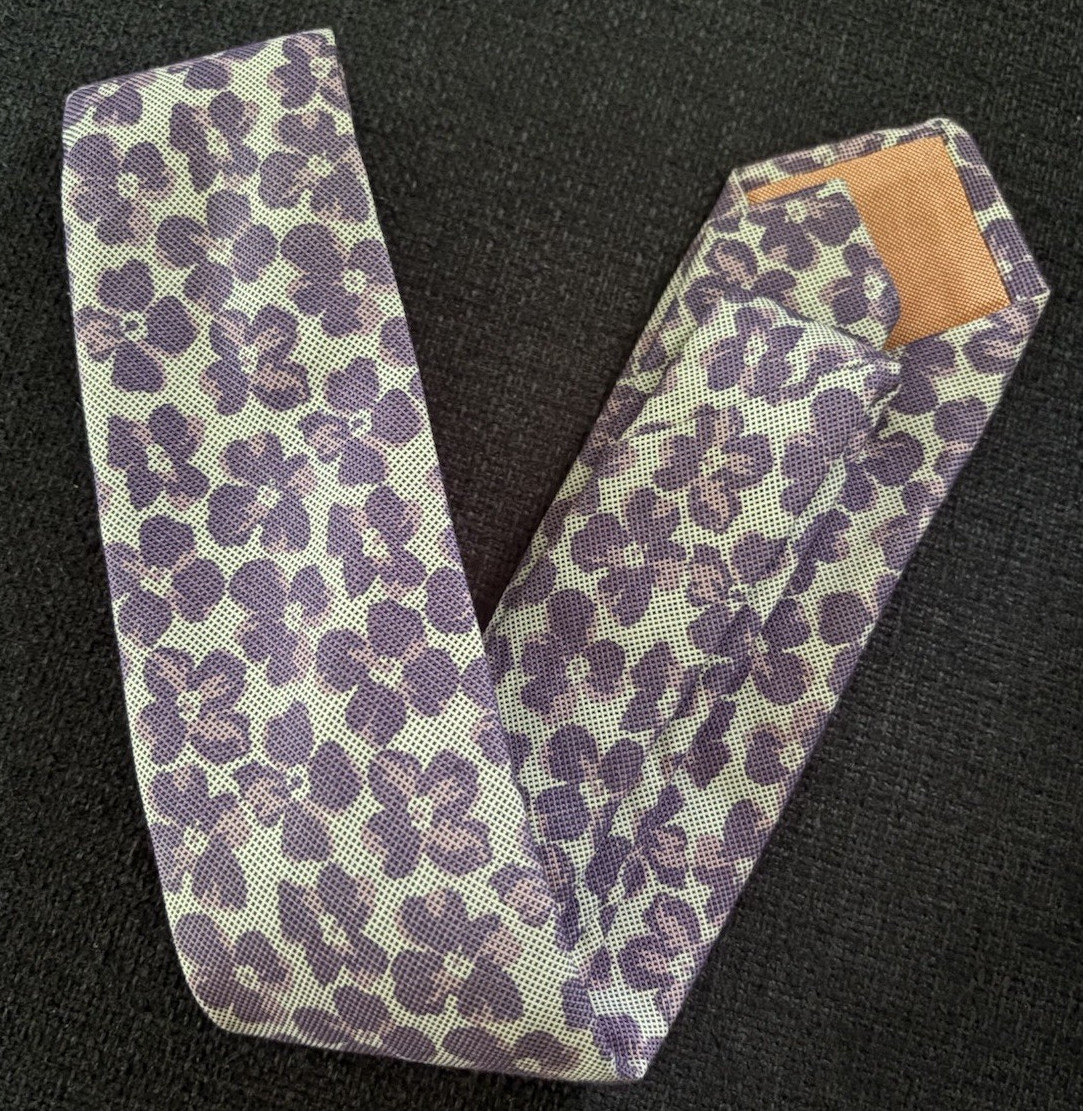 Tallia The Mason Collection Men’s Purple/White Floral Woven Pointed Tie