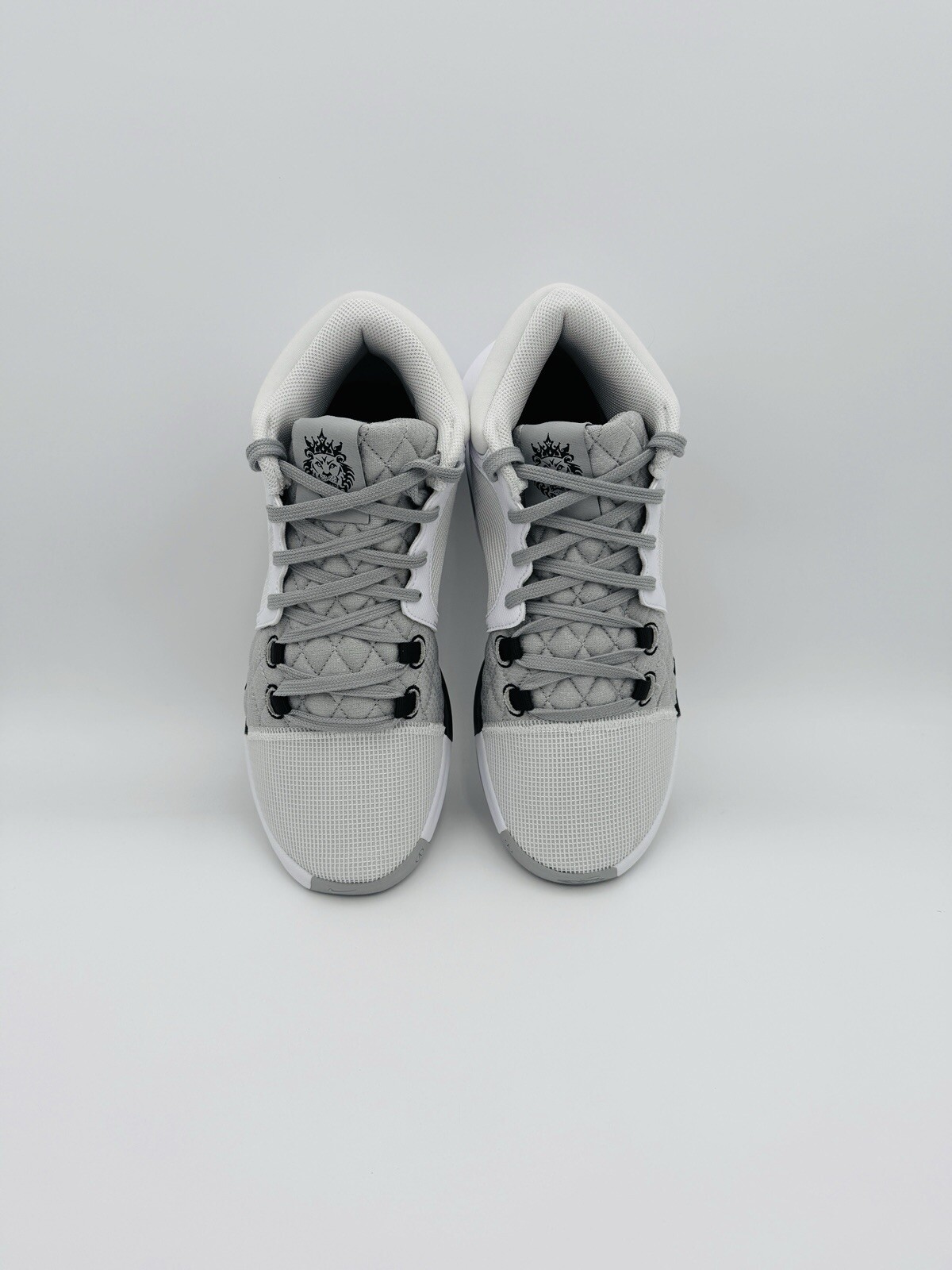 Nike LeBron James Witness VIII 8 White Light Smoke Grey Black FB2239-100 Mens