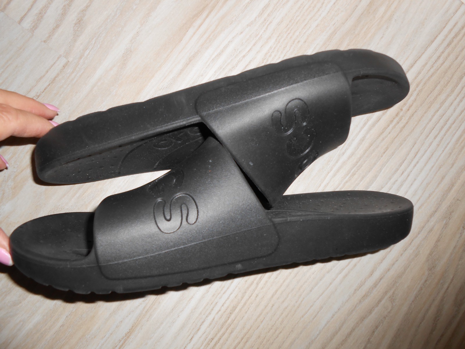 Sandali Croc Slide 210088-001 Black LOGO Crocs Sandals US 9M/11W~MINT Condition~