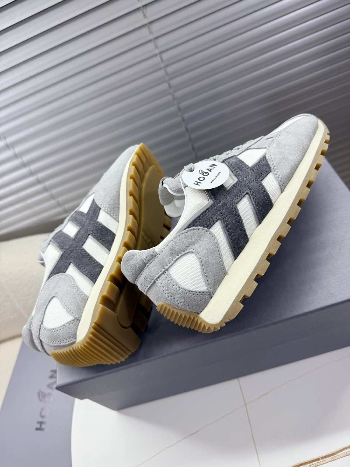 Hogan 86er Sneakers Men Women Ivory Brown Honey Sole Sizes 36-45