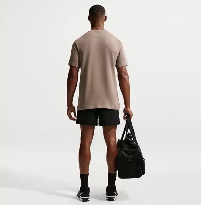 XL NWT Nike Men’s Dri-FIT Primary Training T-Shirt Mink Brown Ultra Soft