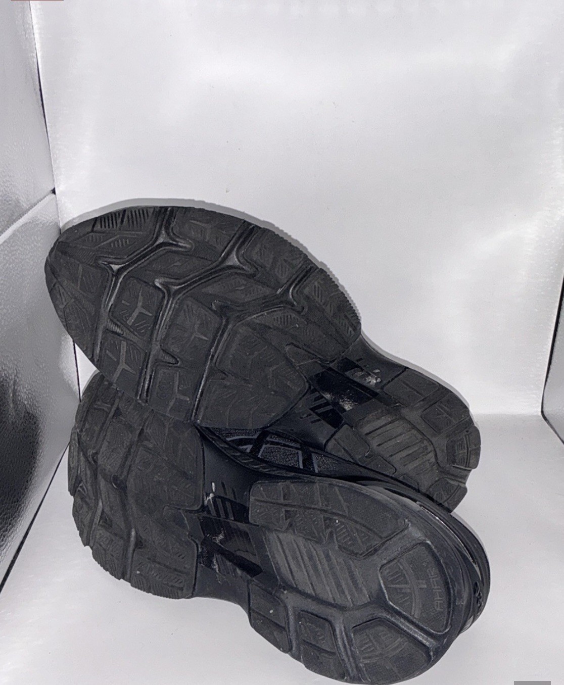 Asics Gel Kayano 29 Triple Black Running Sneakers