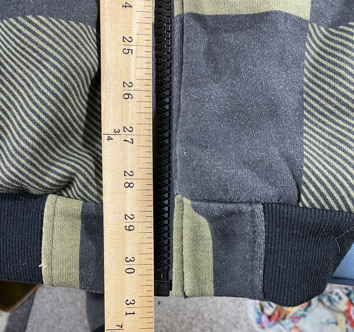 Burton Soft Lining Sherpa Hooded Geometric Warm Thick Full Zip Pull String 40R
