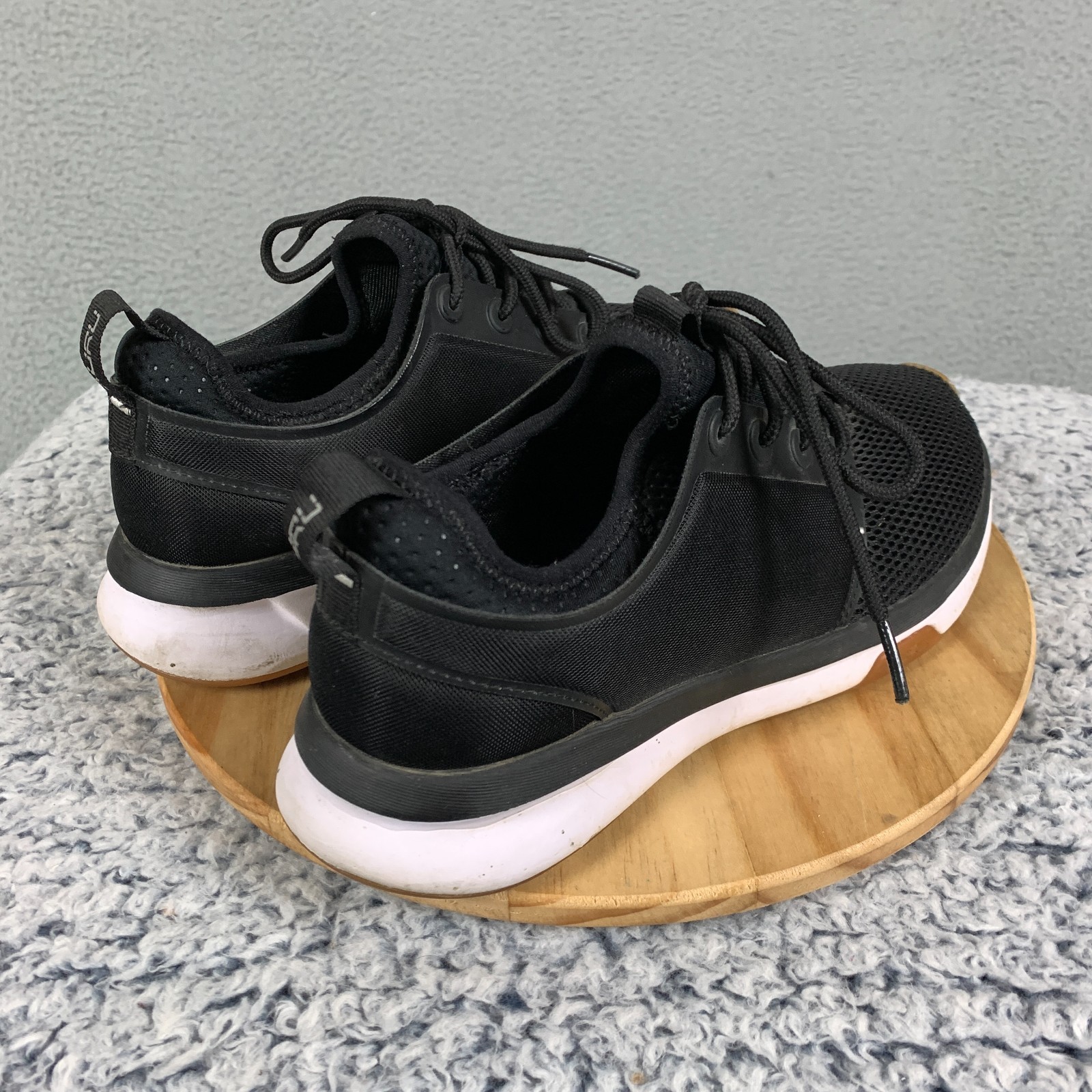 Kuru Atom Sneakers Women’s 8 Black/White/Gum Mesh Athletic Running Walking Shoes