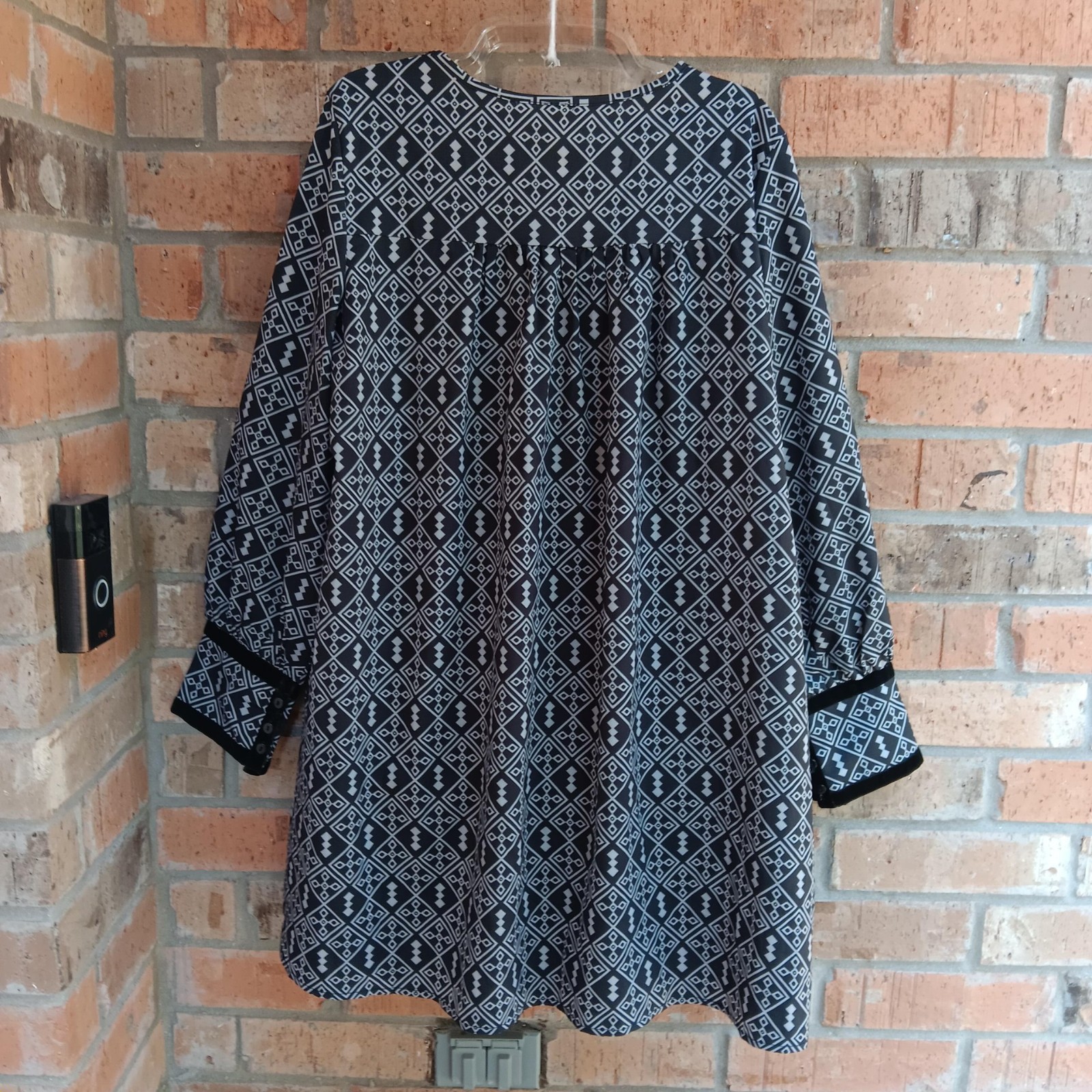Womens Top Blouse Popover Long Sleeves Pleated Tasseled Tie Size L