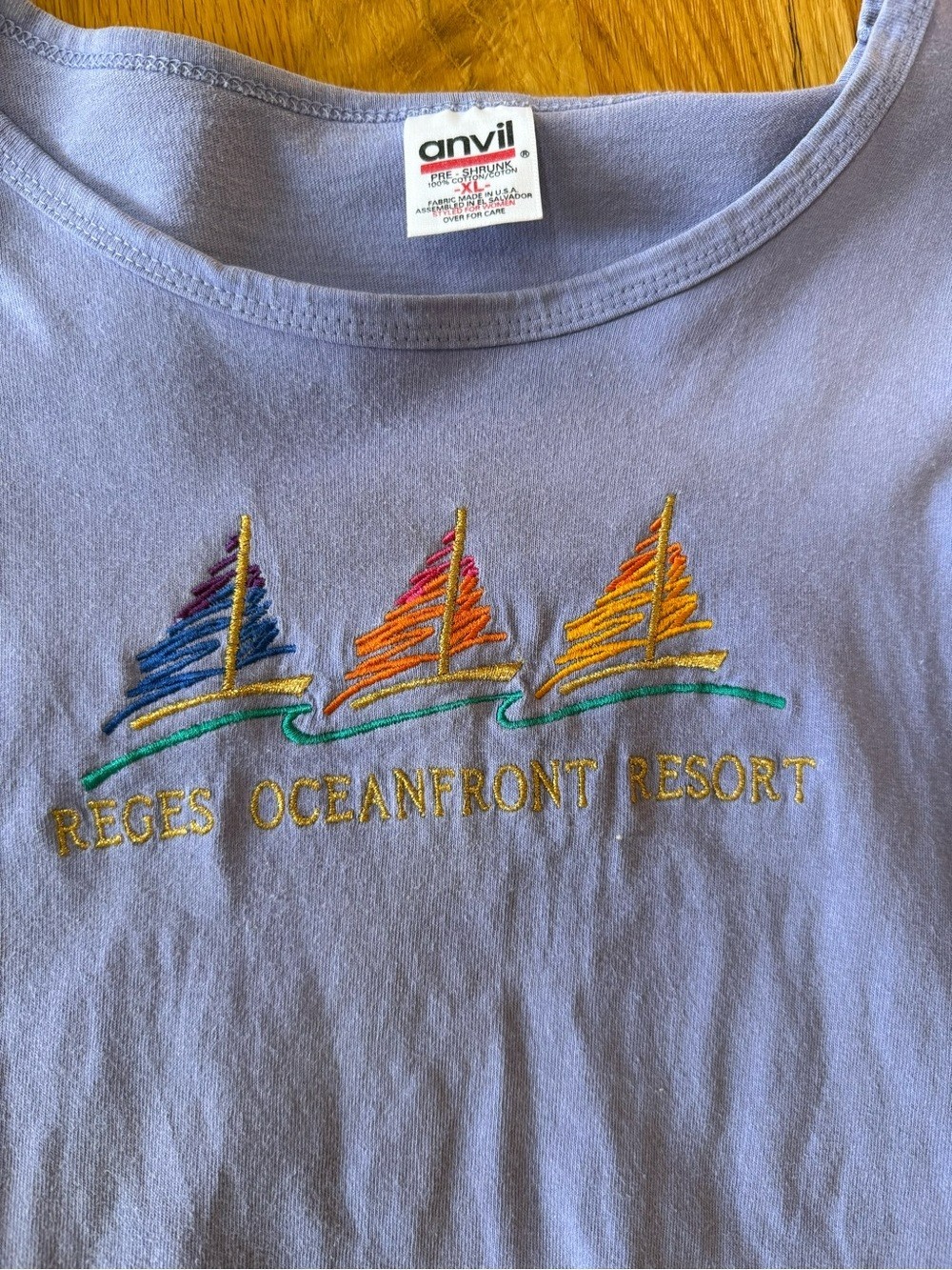 Anvil | Purple Rege’s Oceanfront Resort Tee | Size XL