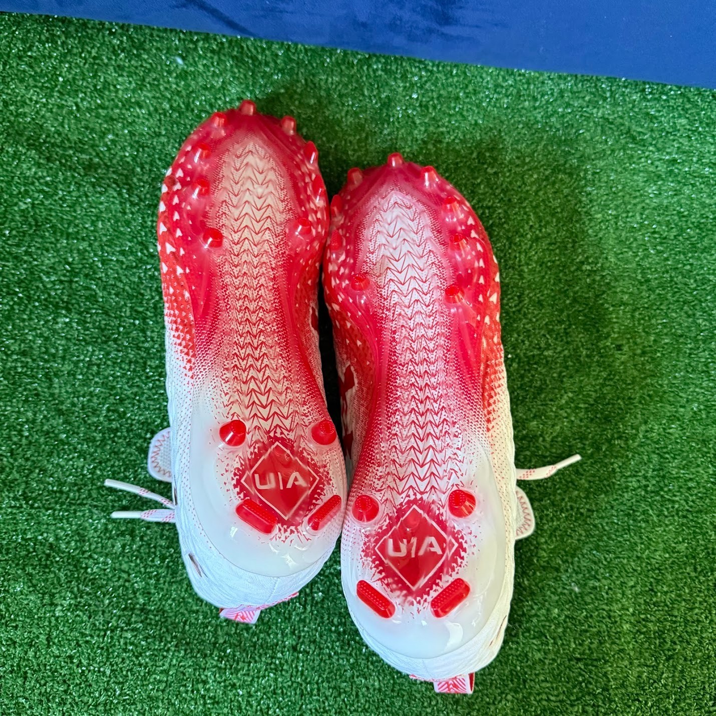 Under Armour Men’s Spotlight Clone 3.0 MC Football Cleats White Red Size 14 NEW
