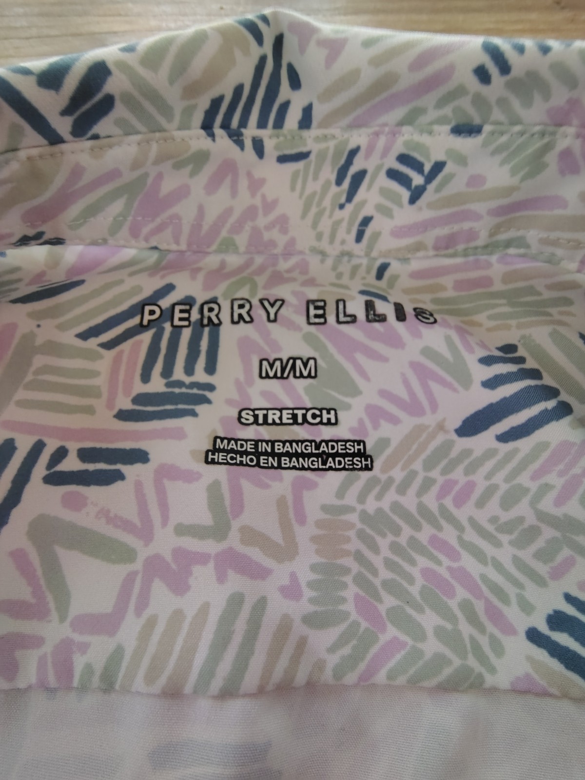 Perry Ellis Men’s Short Sleeve Shirt polyester Size Medium