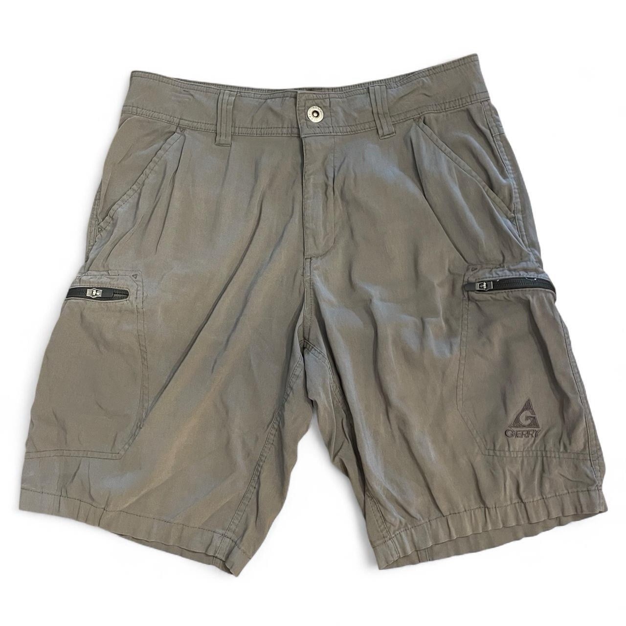Gerry’s gray khaki shorts size 32 #gerrys #khaki