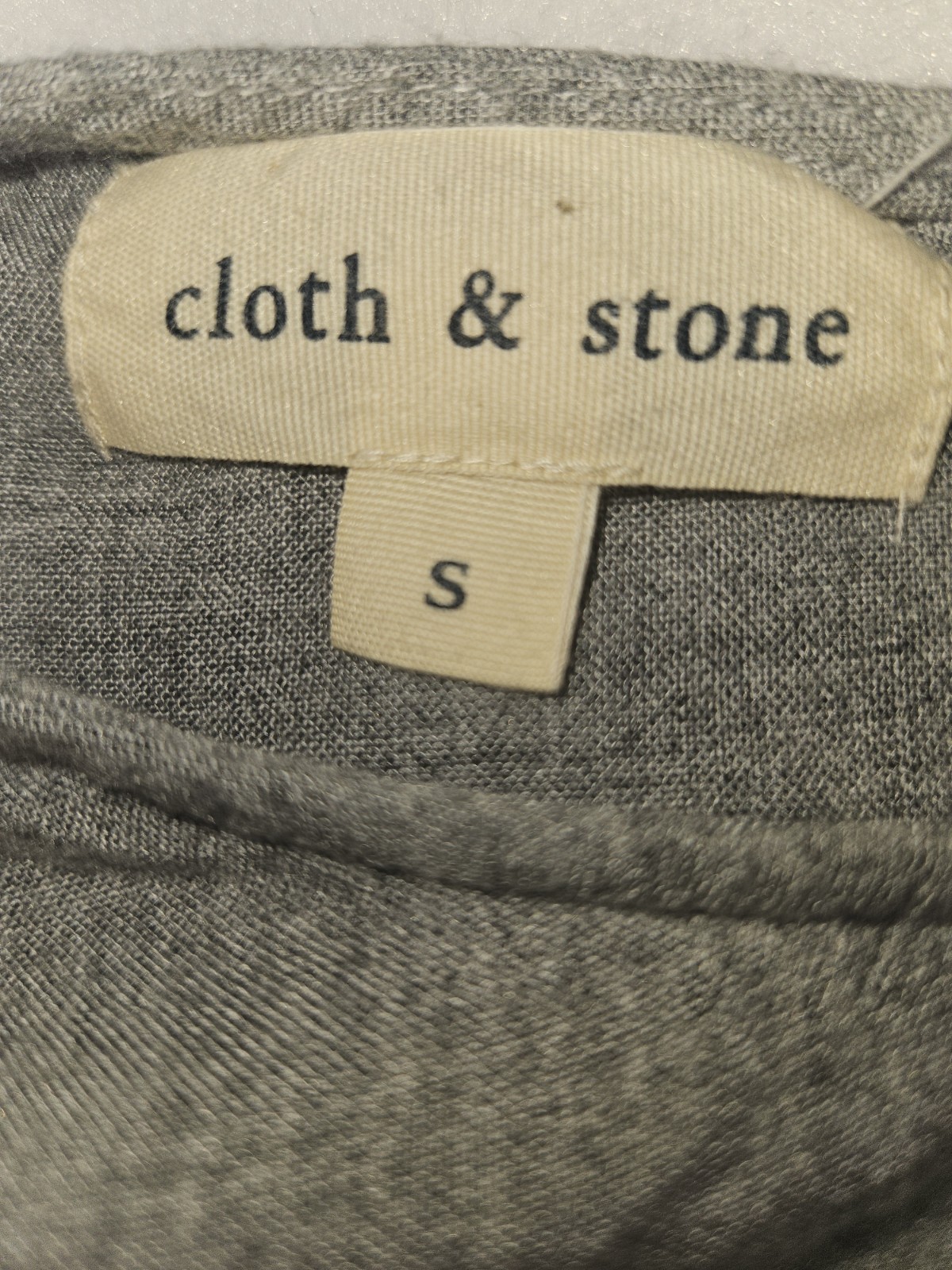 Cloth & Stone Light Gray Frayed Washed Style Long Sleeve Top Size Small