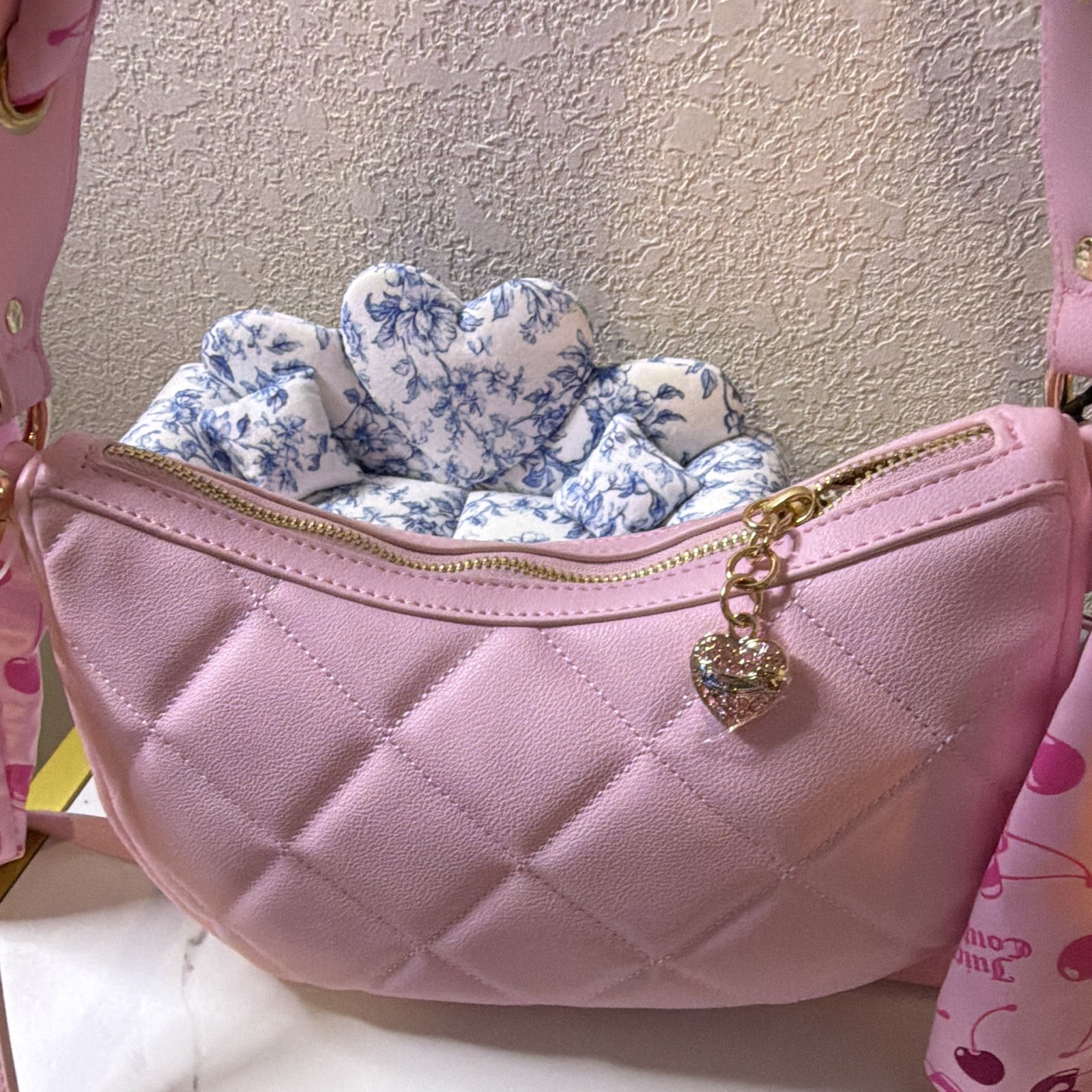 Juicy Couture Pink Crescent Shoulder Bag Quilted Logo Zip Gold HW Heart Charm