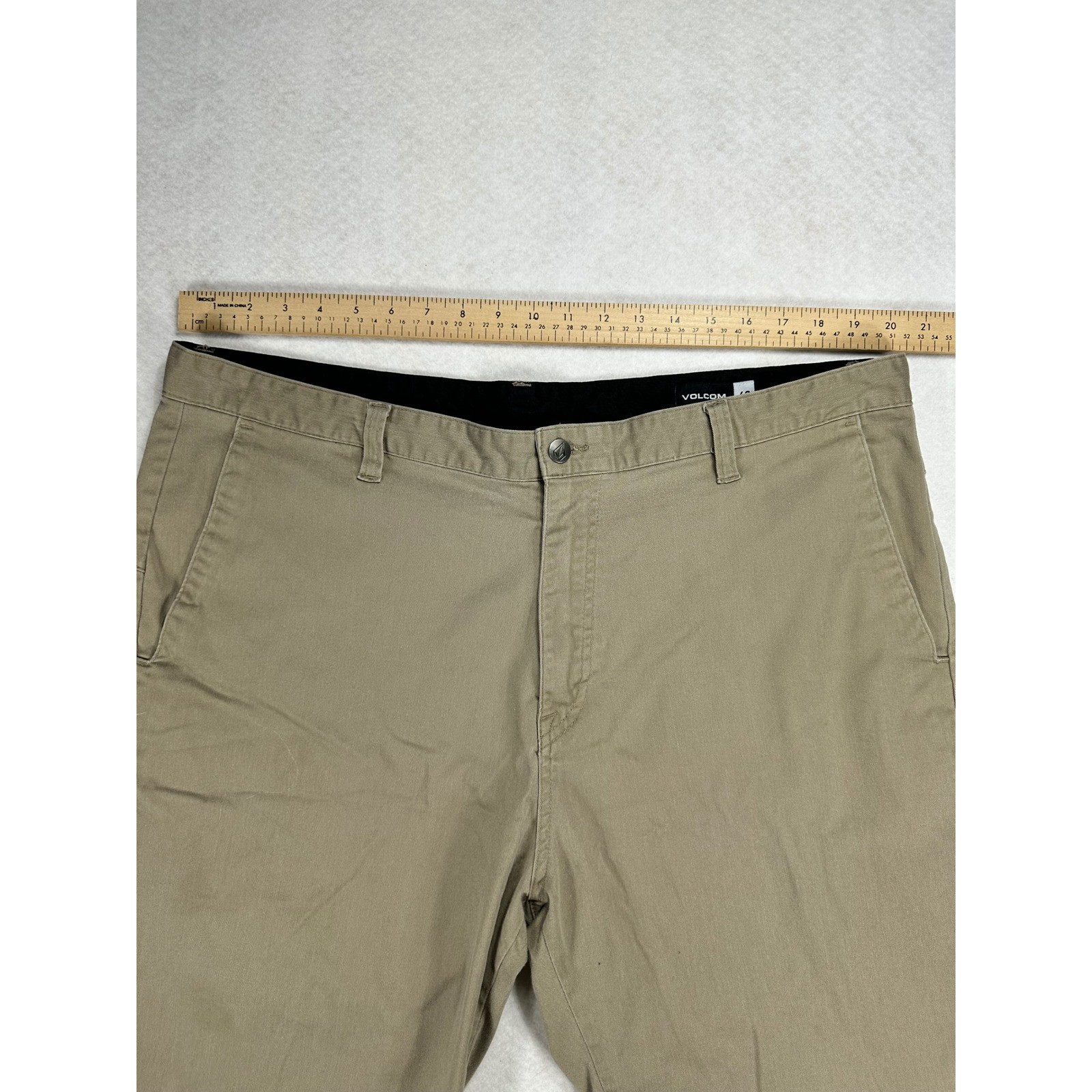Volcom Frickin Modern Fit Chino Shorts Mens 40 Khaki Tan Stretch