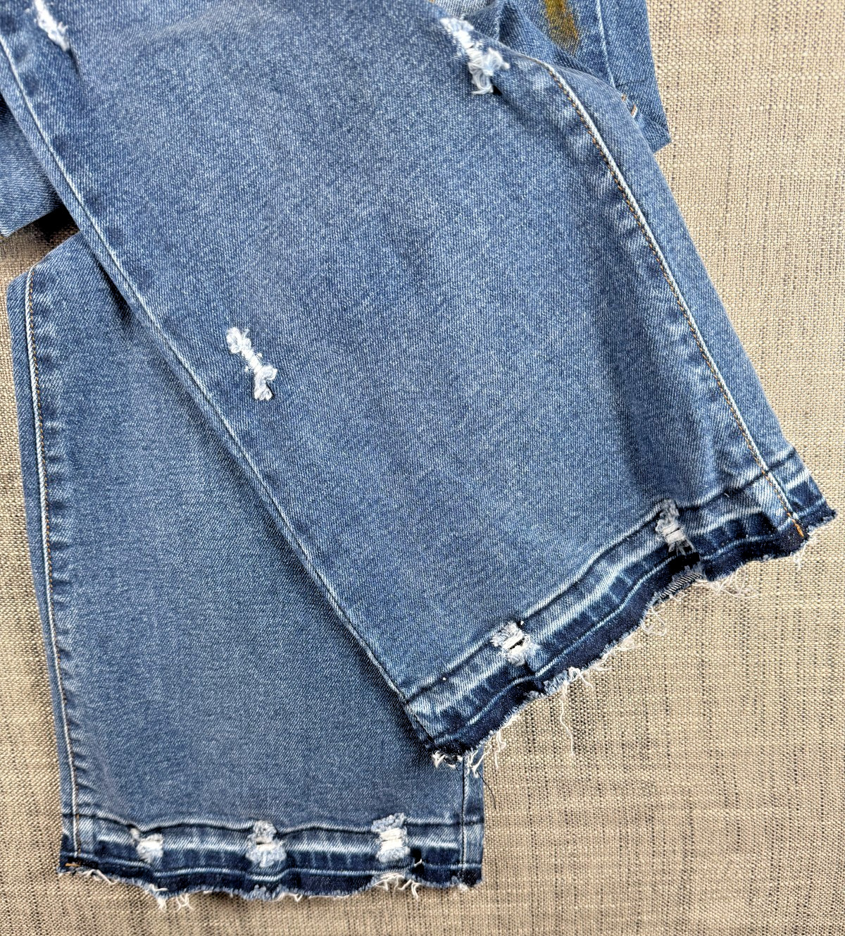Size 30 x 33 – First Row Denim Paint Splatter Slim Flare Jeans Distressed Hems