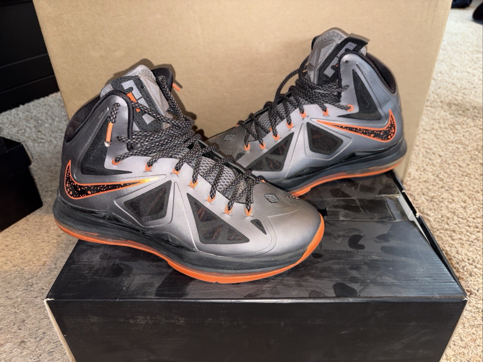 Size 10 – Nike LeBron 10 Lava – 541100-002 With Original Box