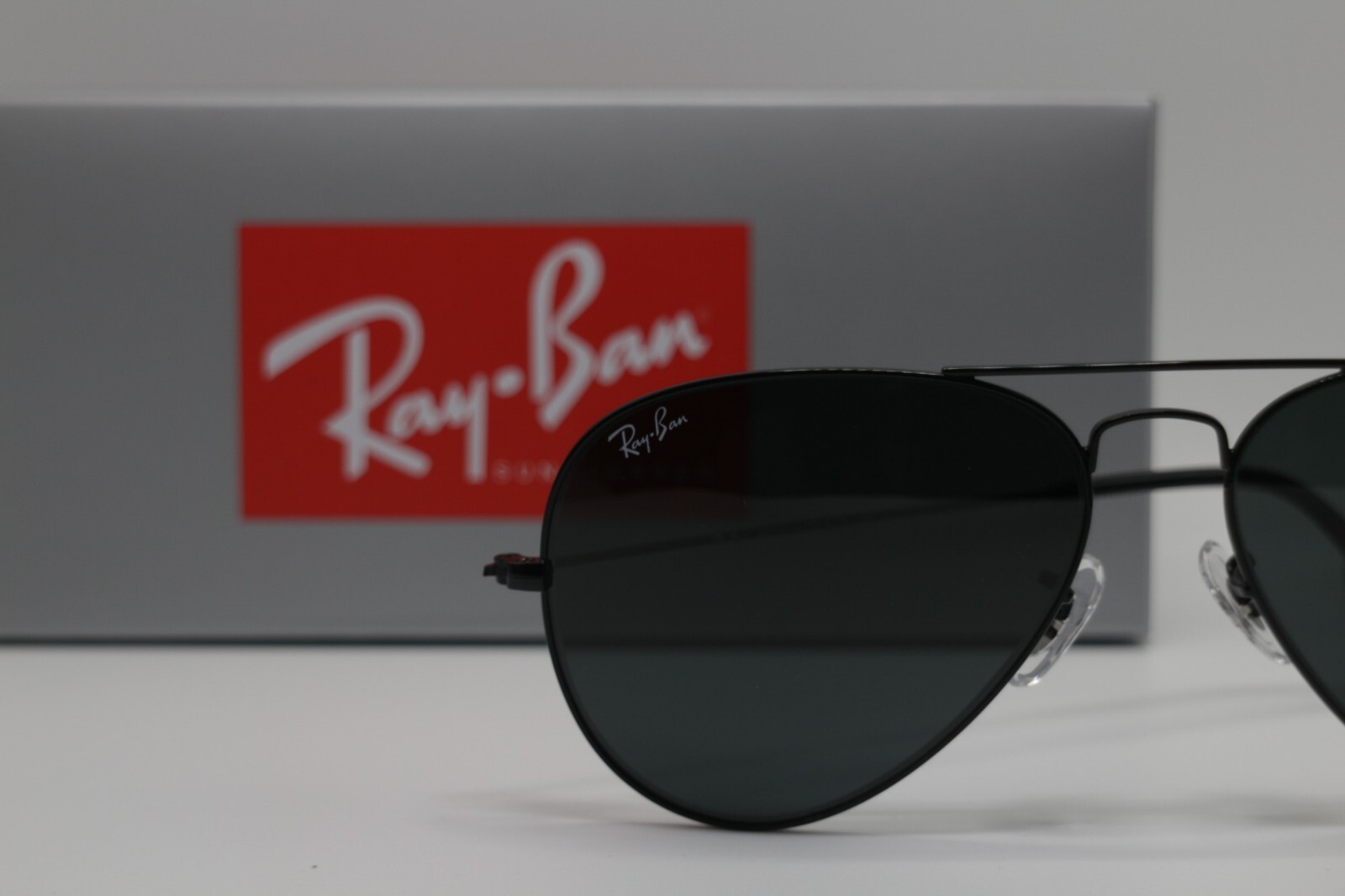 Ray-Ban Aviator RB3025 002/62Black/Black 58mm Unisex / Brand New