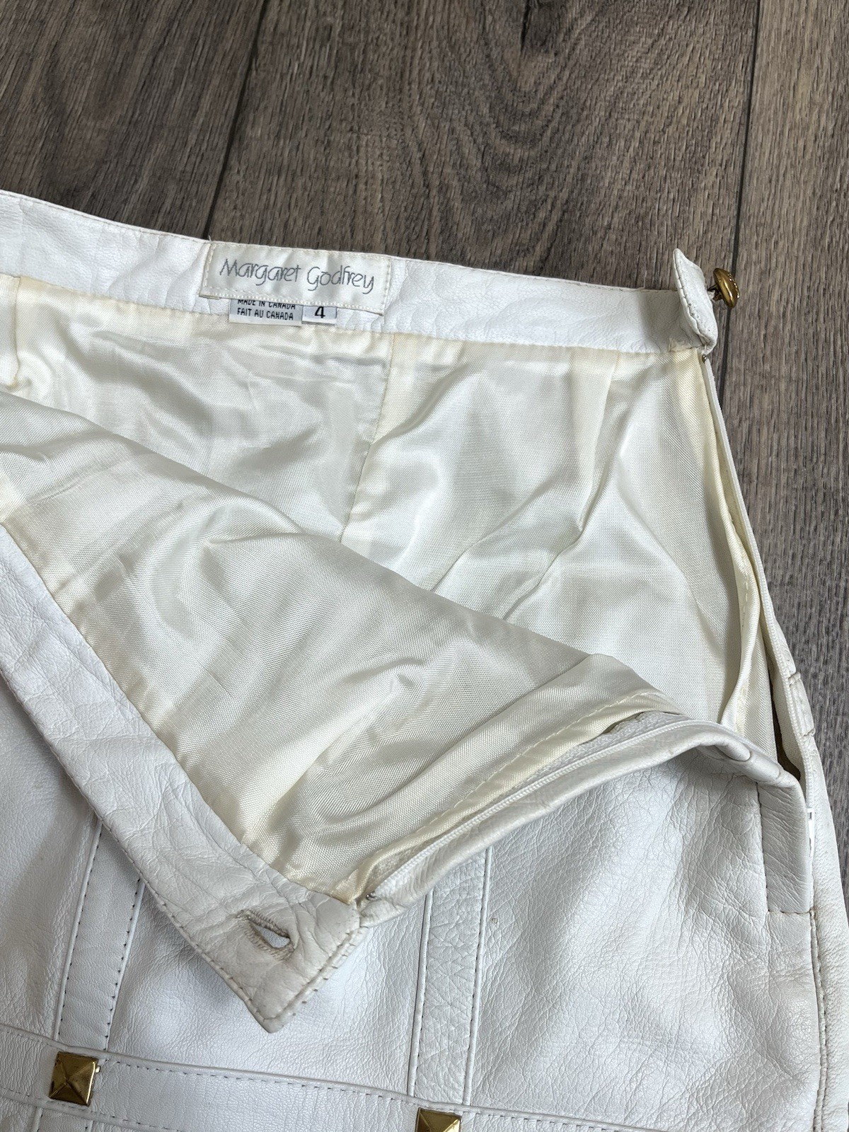 Vintage Margaret Godfrey White Leather Skirt W/ Gold Studs Size 4 Lined Side Zip