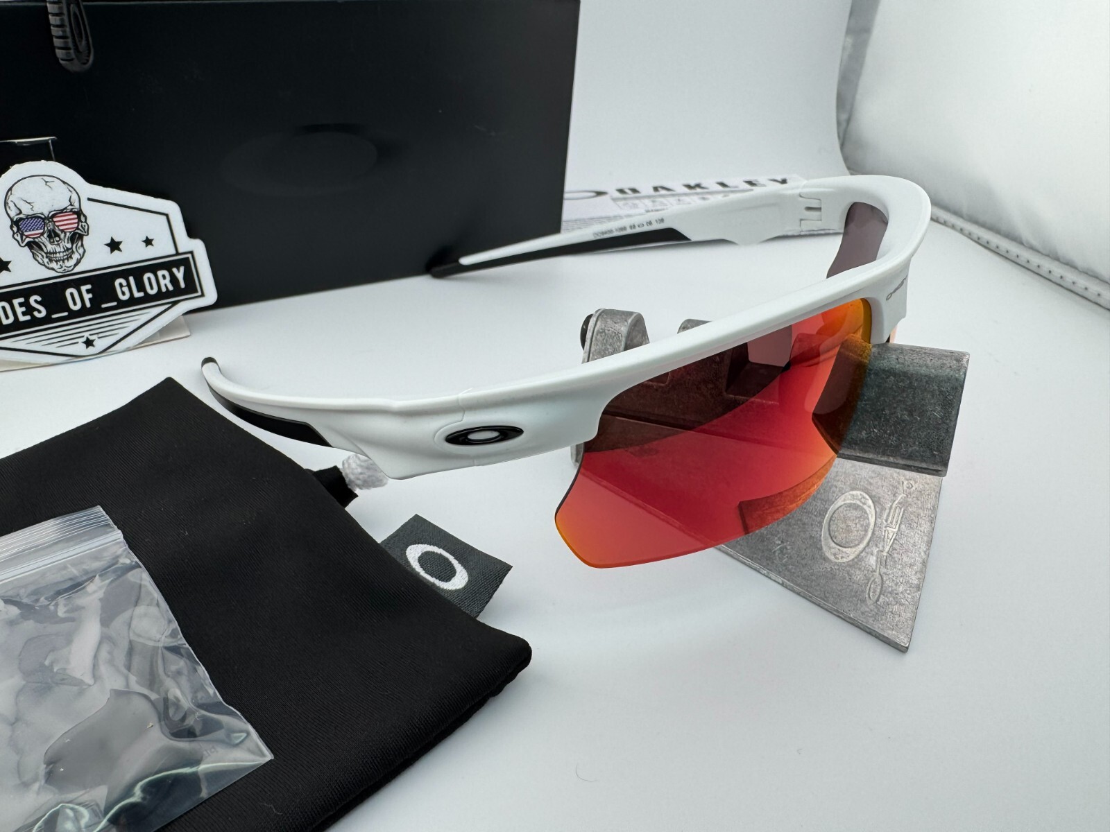 OAKLEY BISPHAERA MATTE WHITE WITH PRIZM FIELD SUNGLASSES OO9400-10 AUTHENTIC NEW