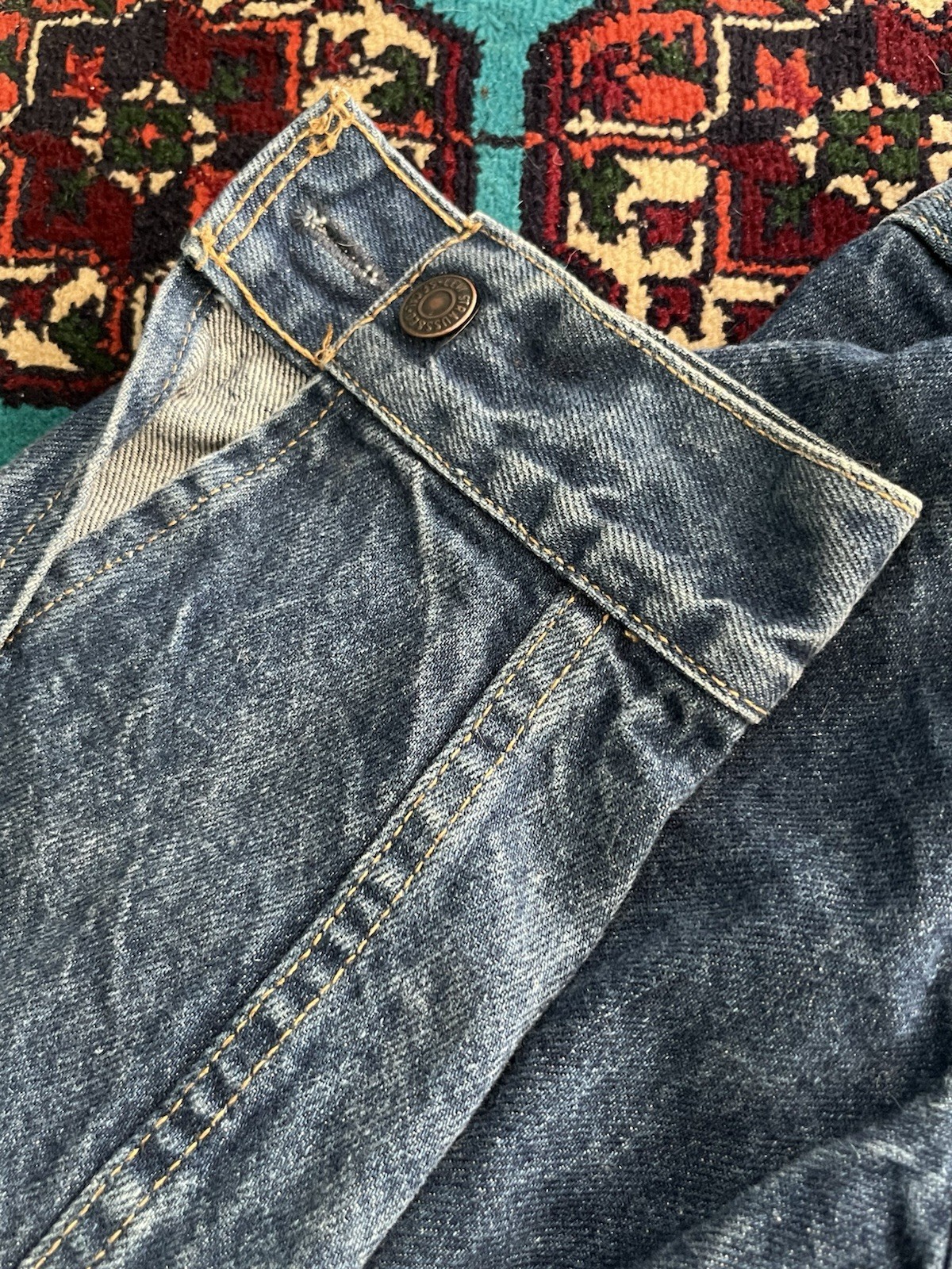 Vintage 90s Levi Type 3 Dark Wash Men’s Size Large Made In USA Denim Trucker L